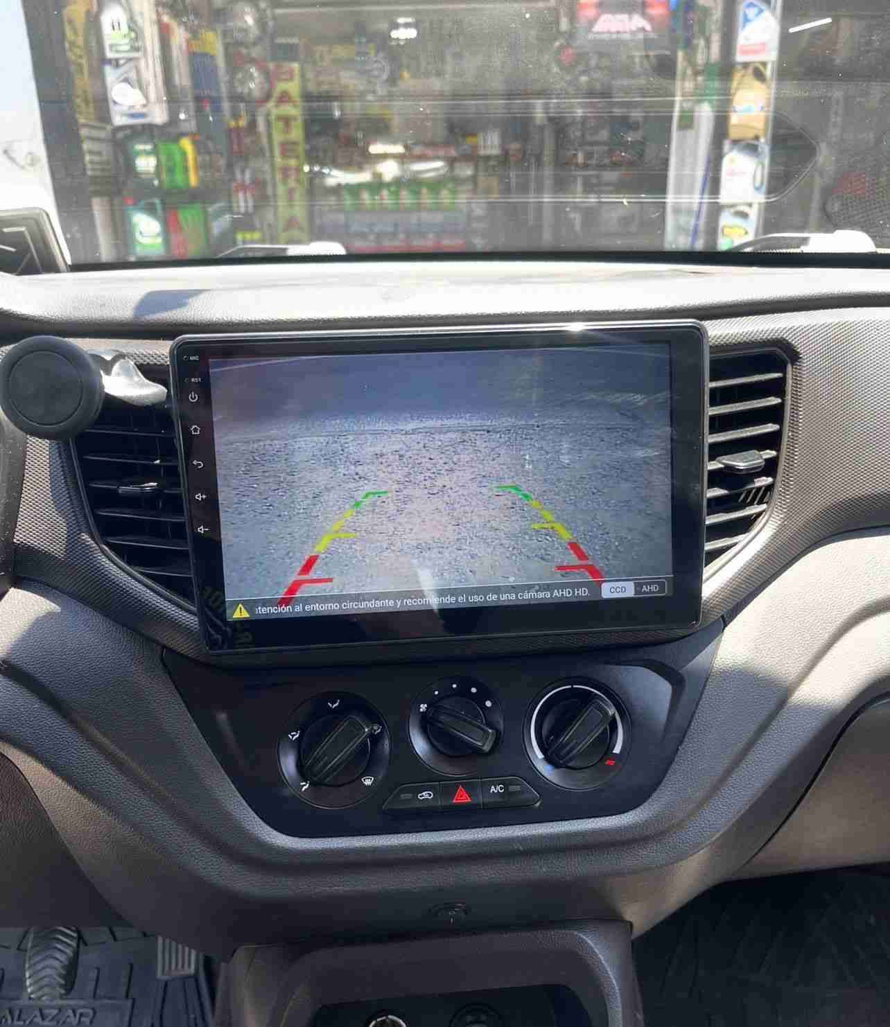 Chevrolet N300 Max — Excelente estado - miniatura 3