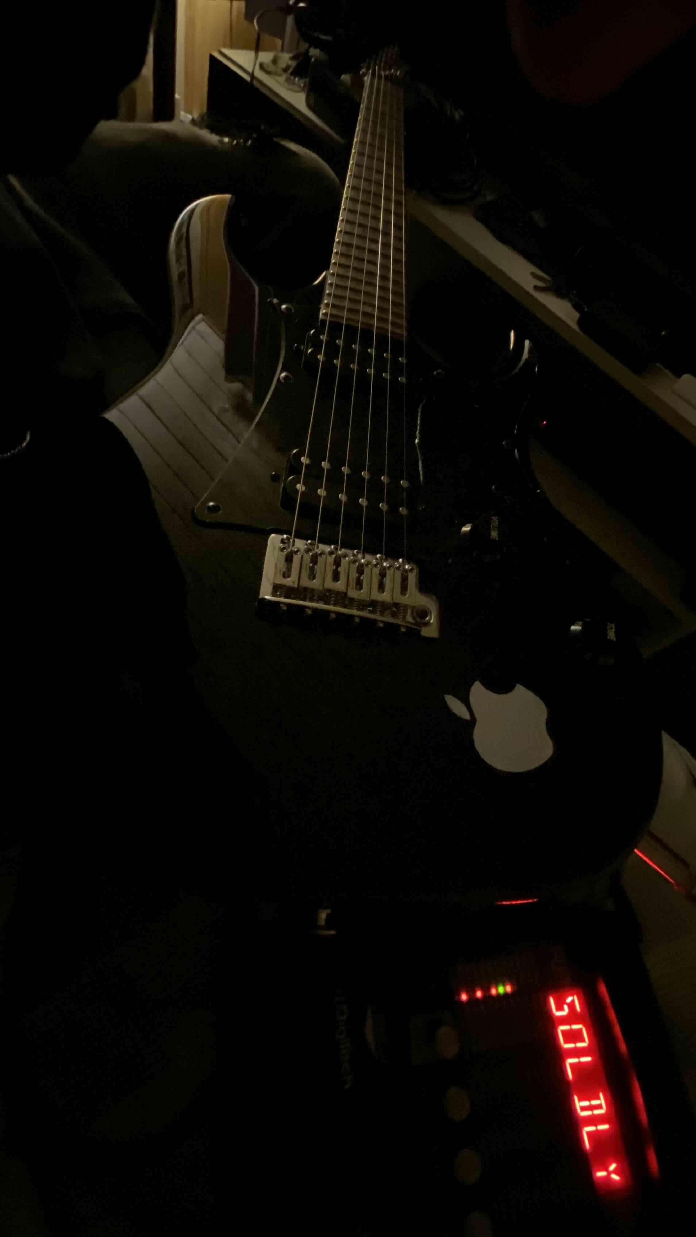 Guitarra eléctrica y pedalera Digitech 255 - 3