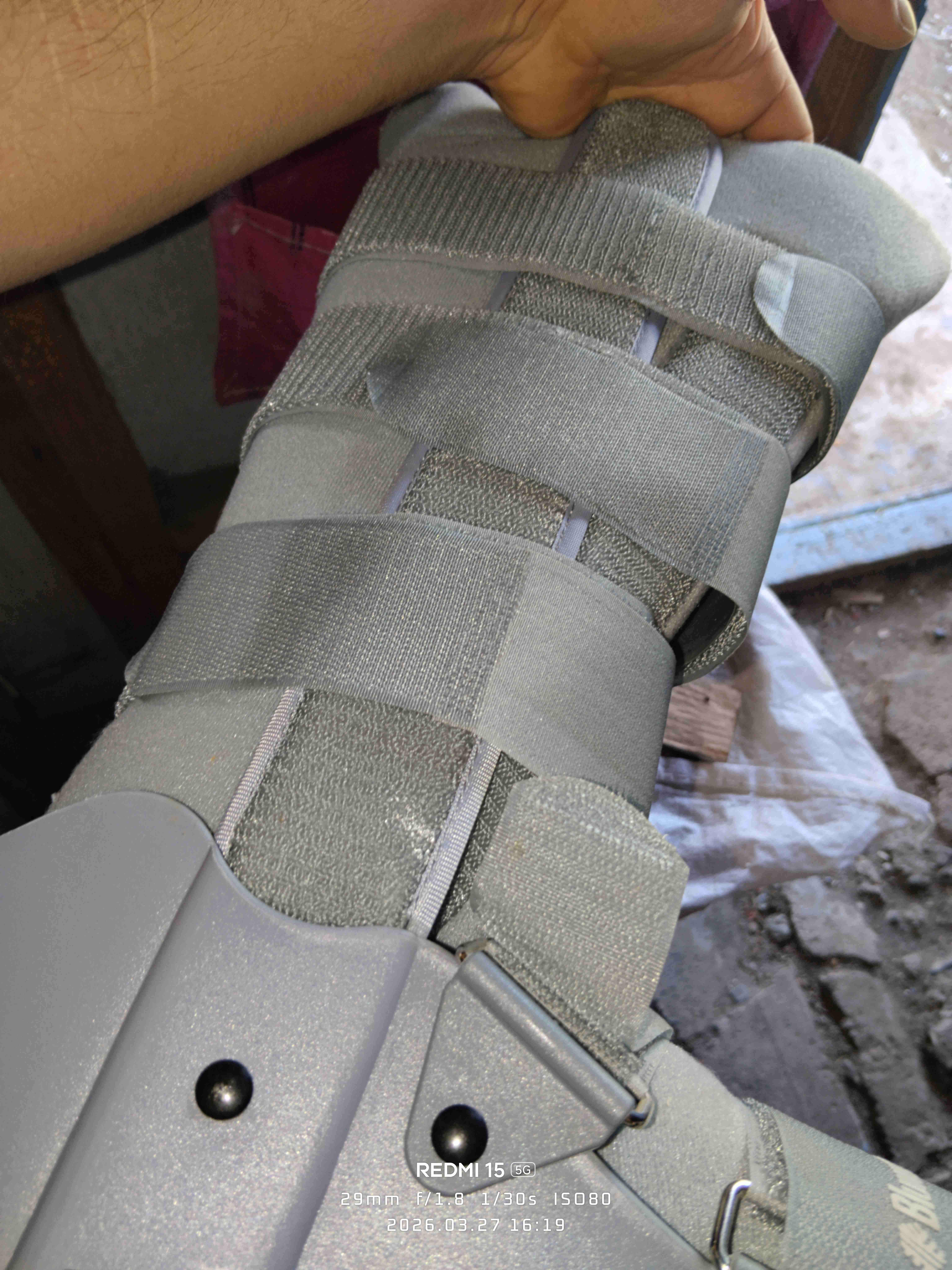 Bota ortopédica gris ajustable - miniatura 3