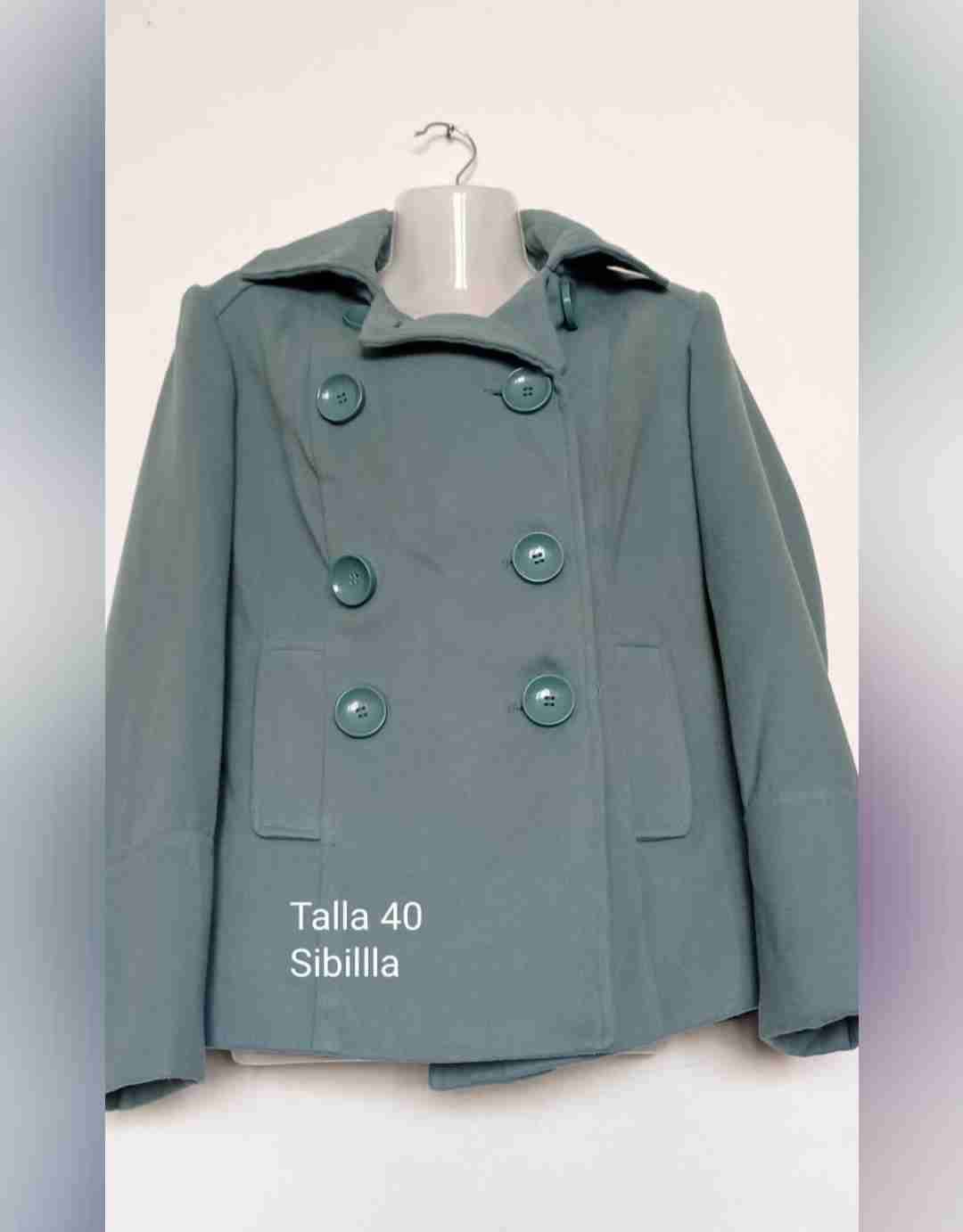 Abrigo azul con capucha - miniatura 2