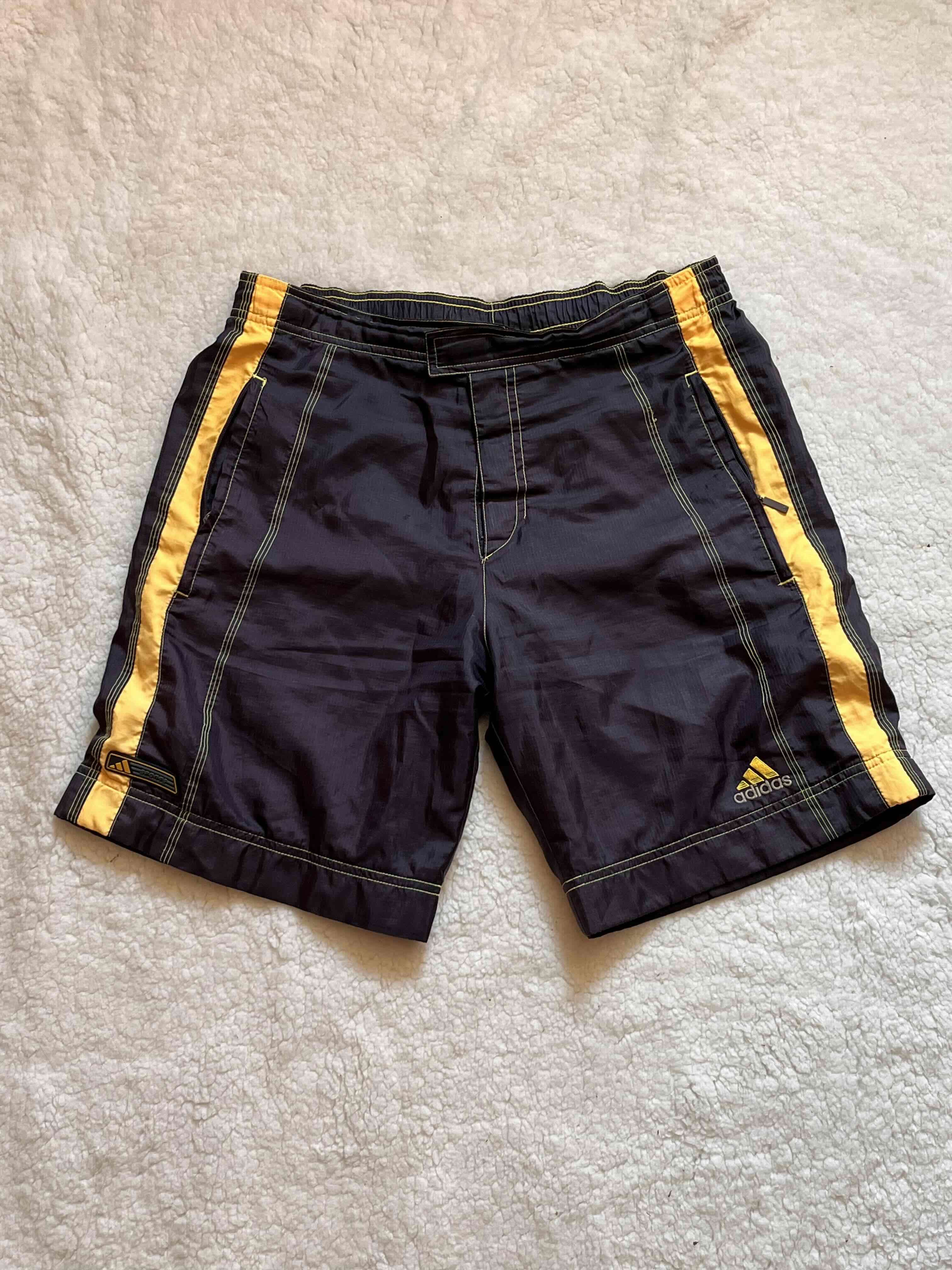 Short deportivo azul Adidas