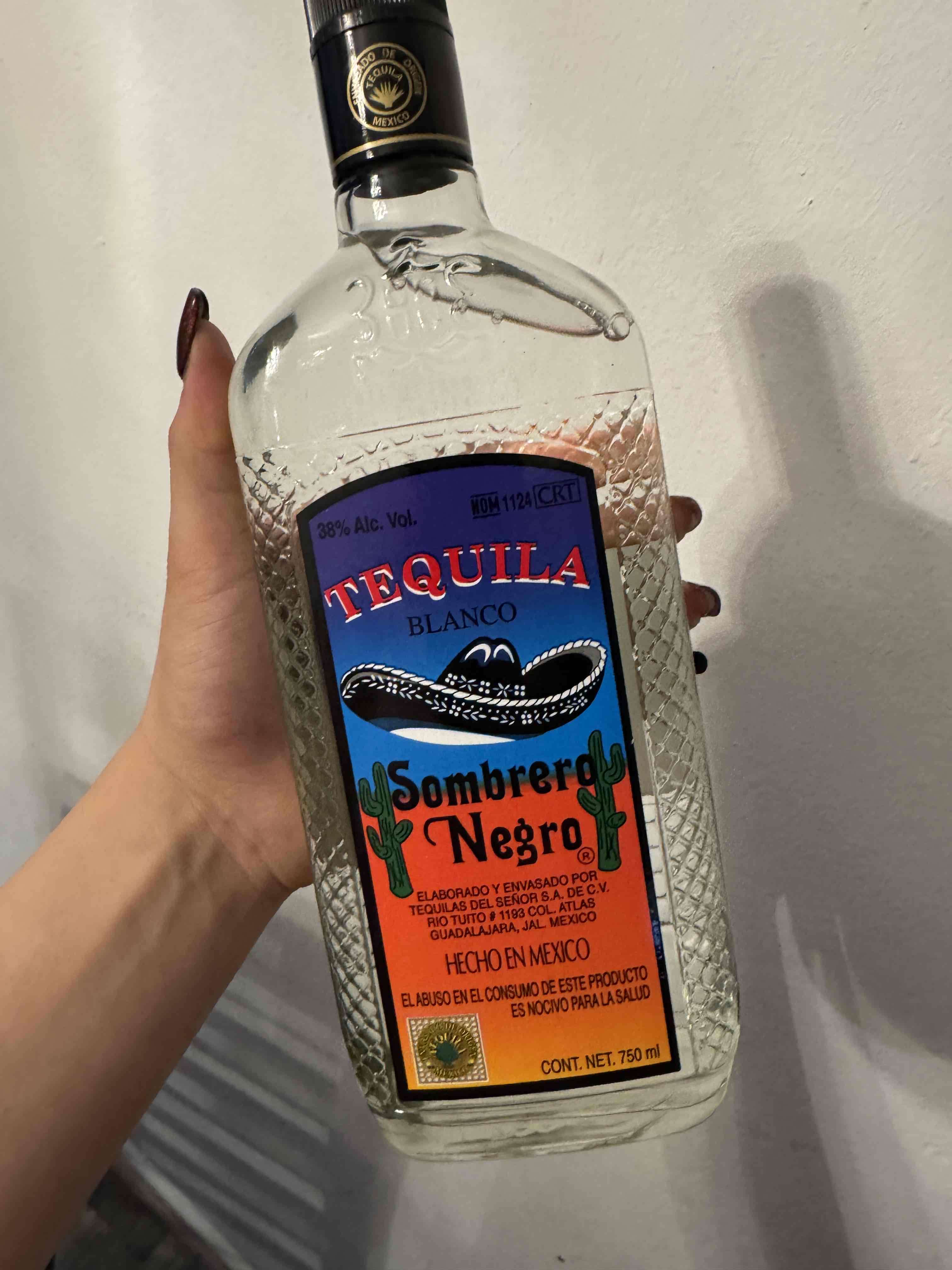 Tequila Blanco Sombrero Negro 750ml