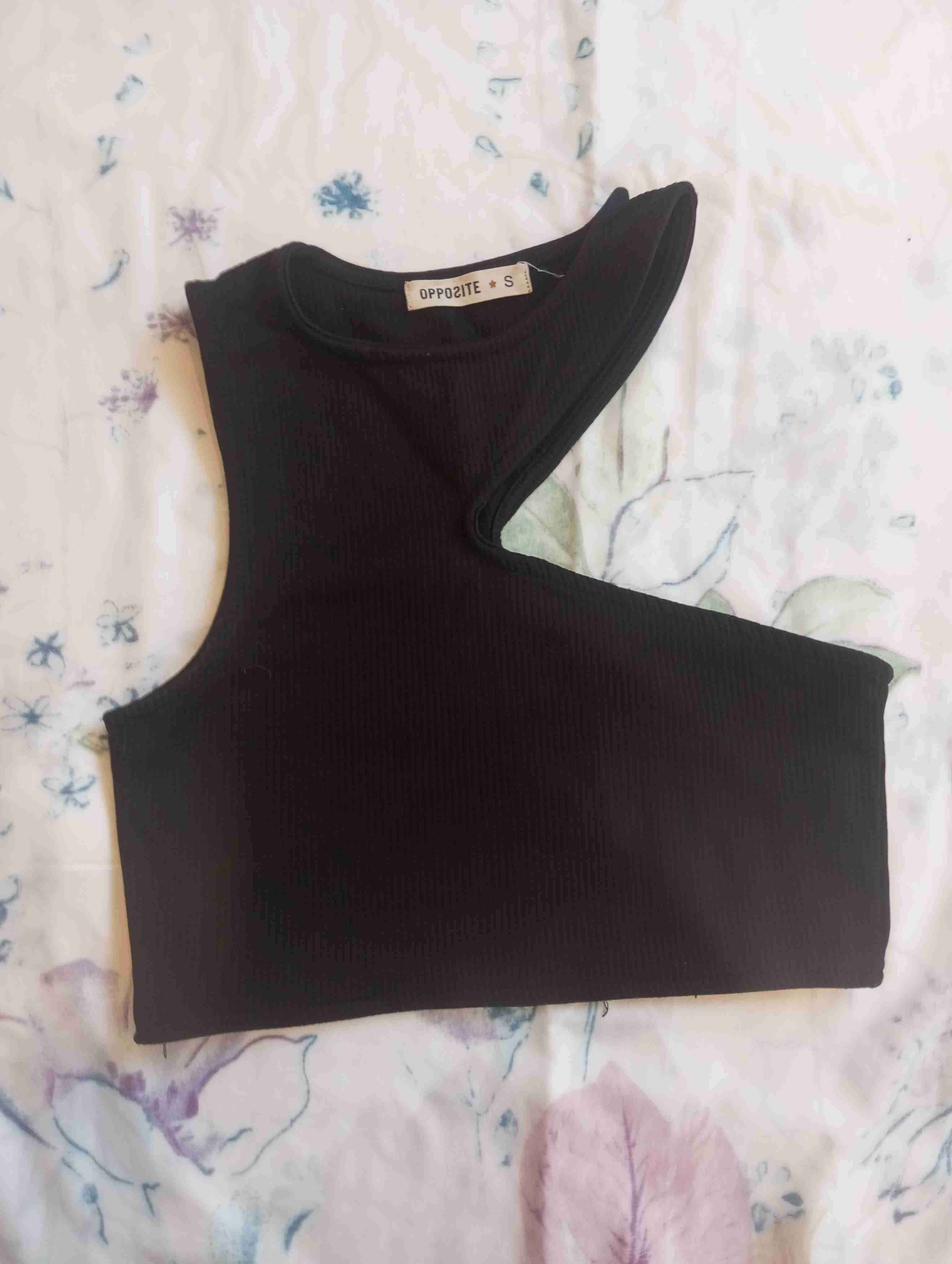 Crop asimétrico Opposite talla S - miniatura 2