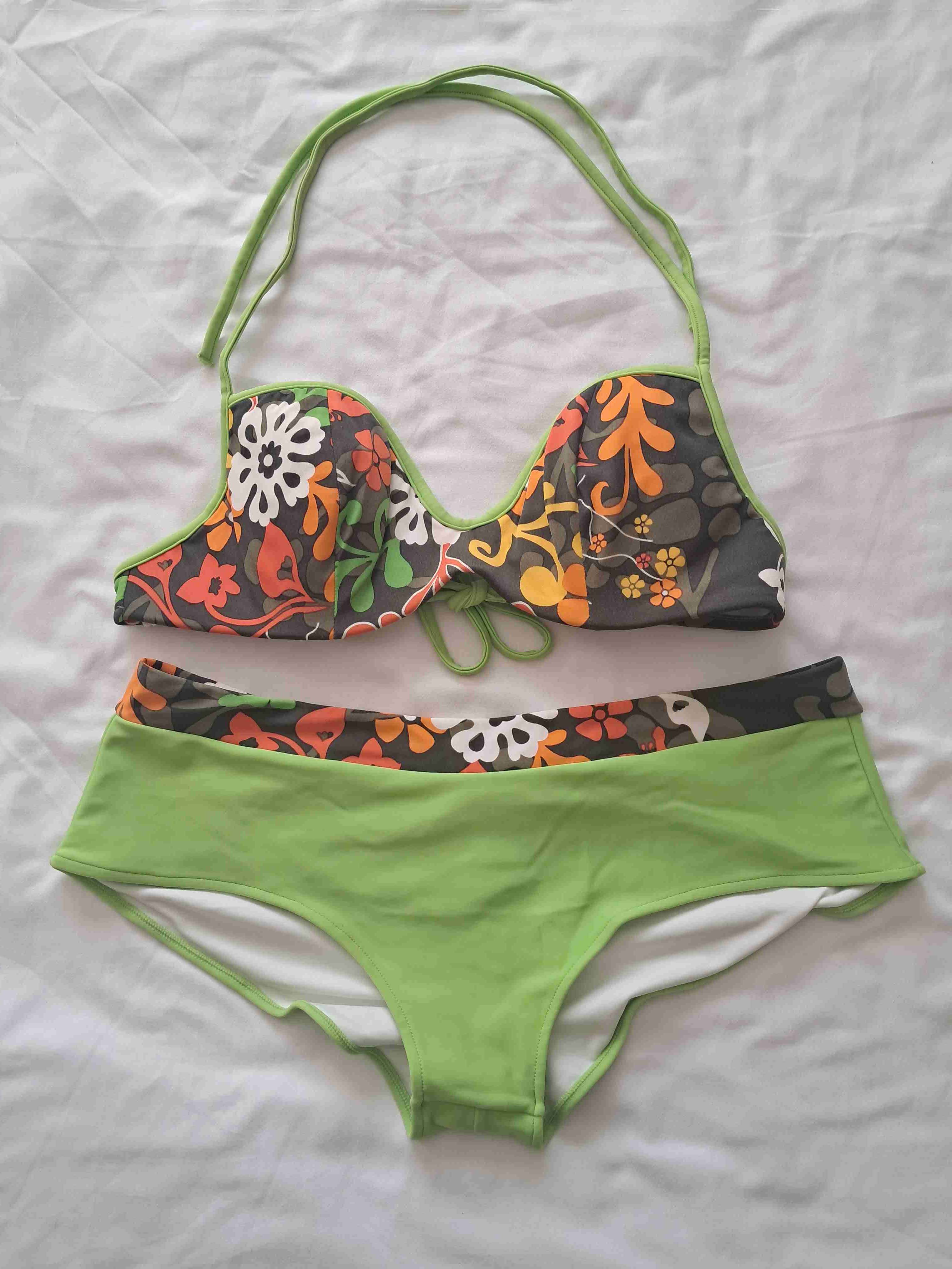 Bikini estampado floral verde Leonisa talla 36