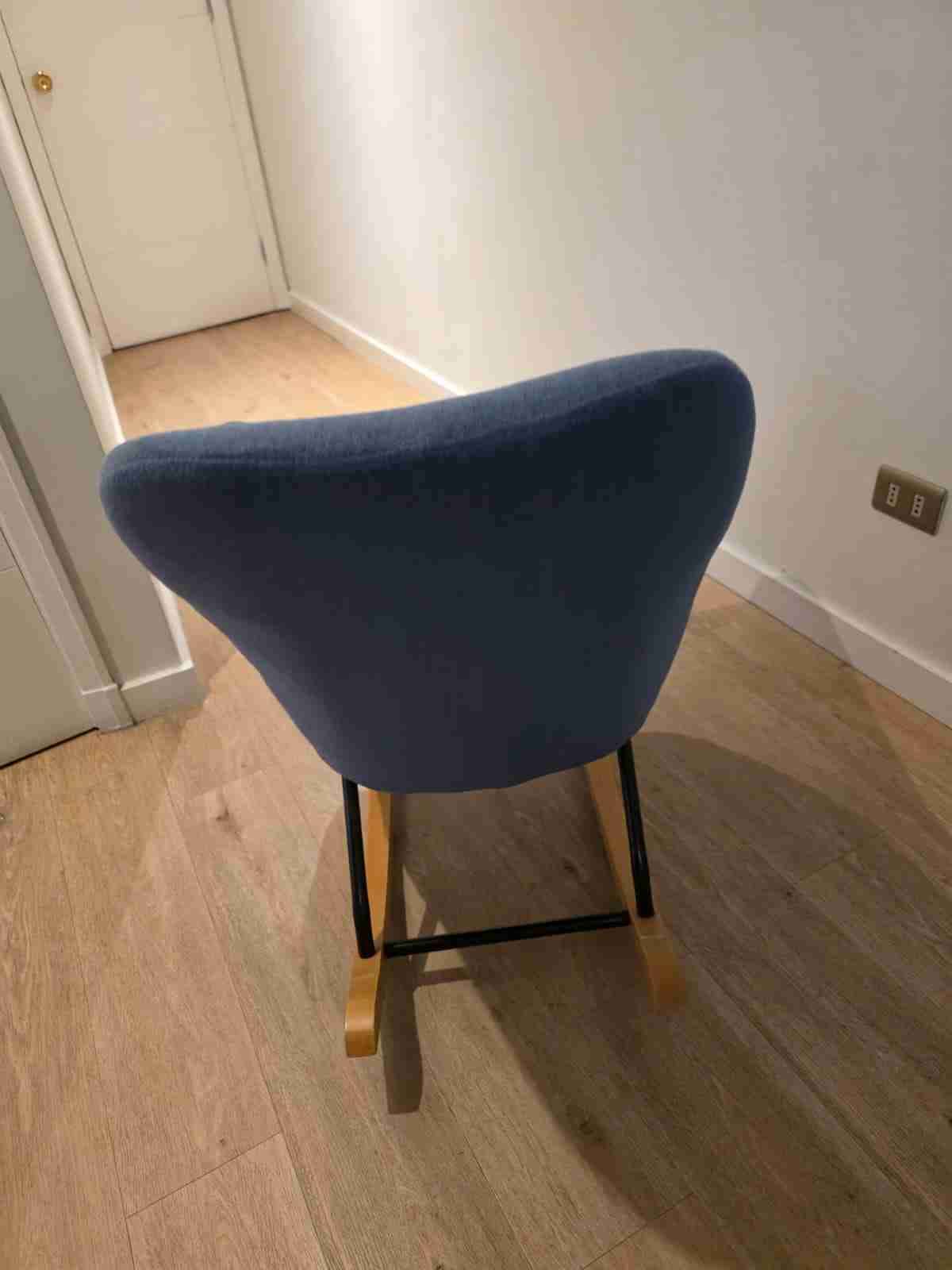 Sillón azul moderno - miniatura 4