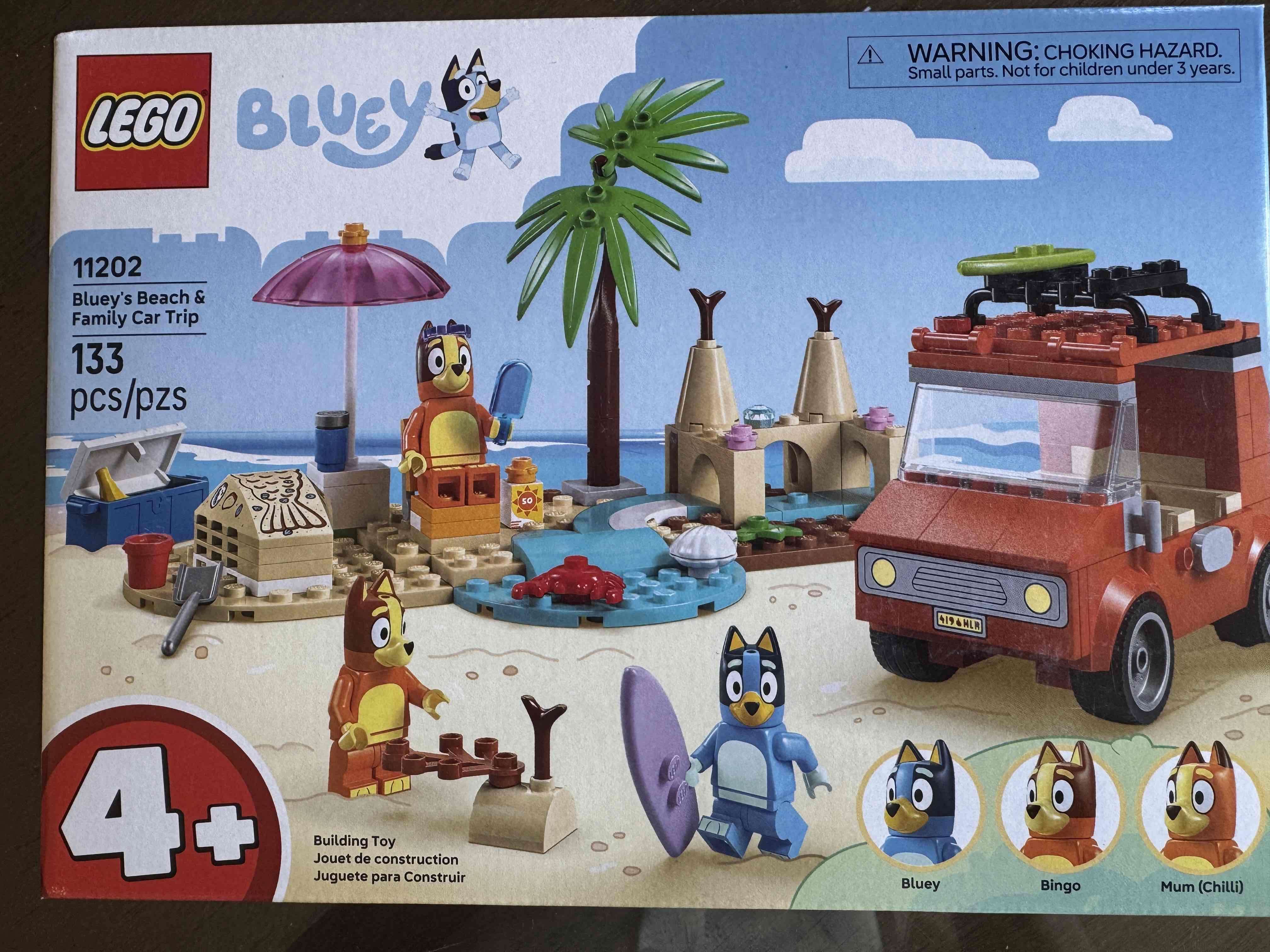 LEGO Bluey Playa y Auto Familiar
