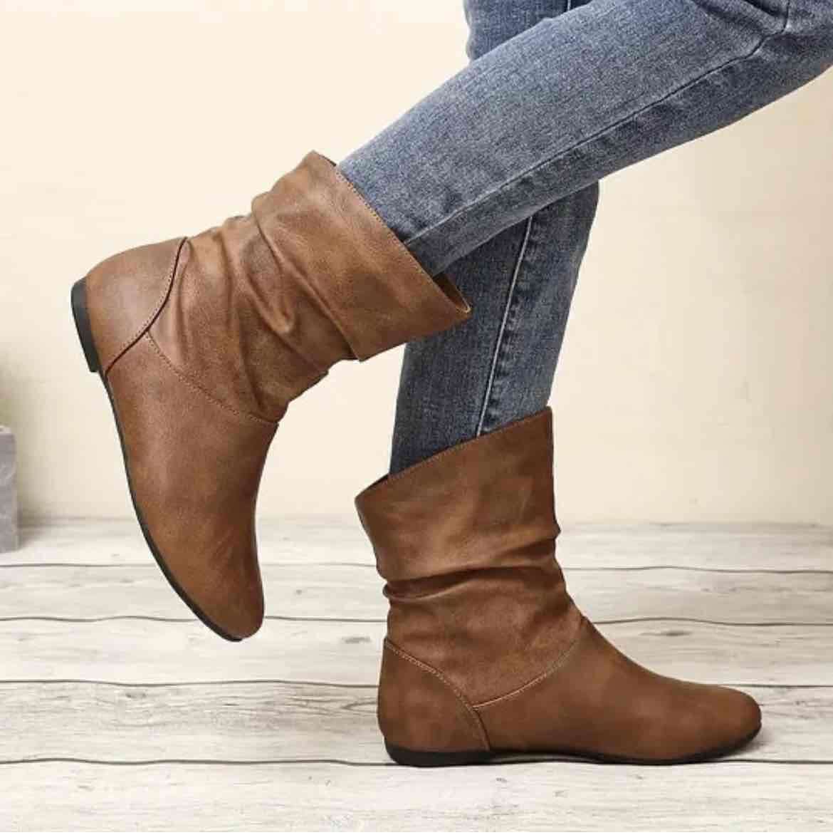 Botas marrones estilo casual