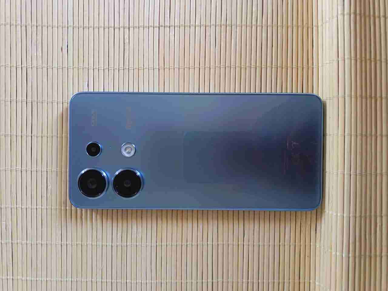 Teléfono inteligente azul - miniatura 3