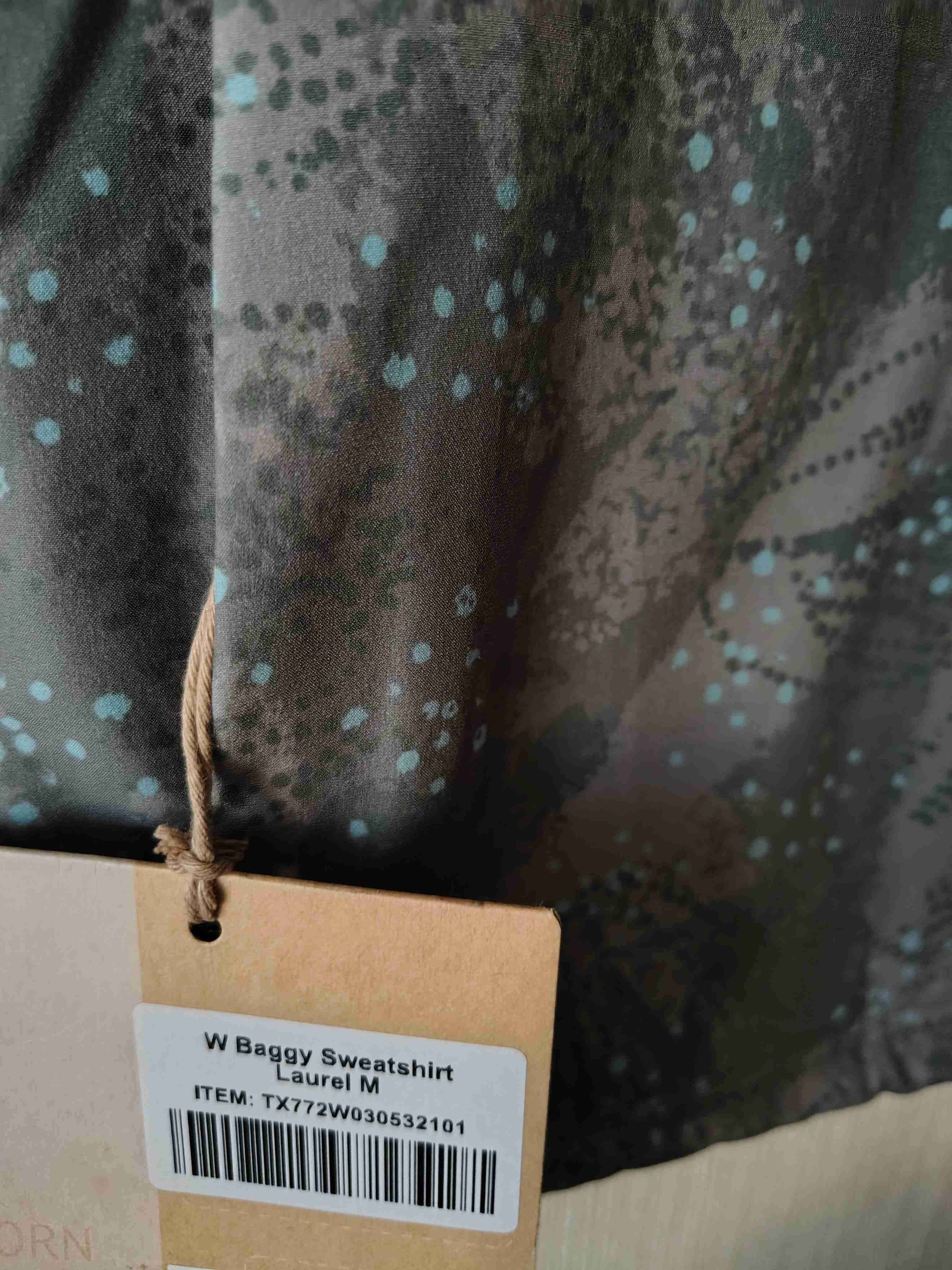 Polerón de lana color verde con cuello alto - miniatura 3