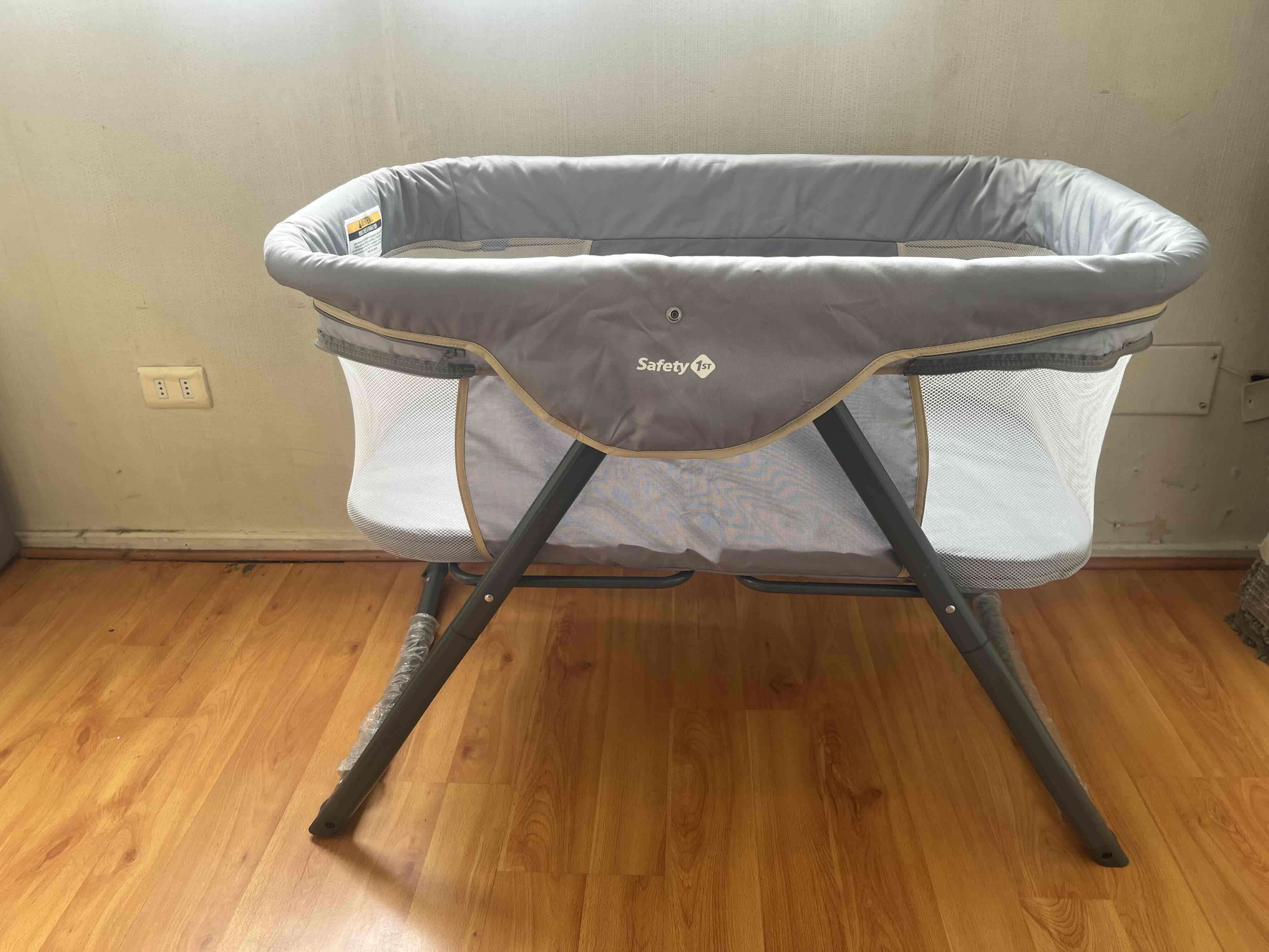 Cuna portátil gris Safety 1st