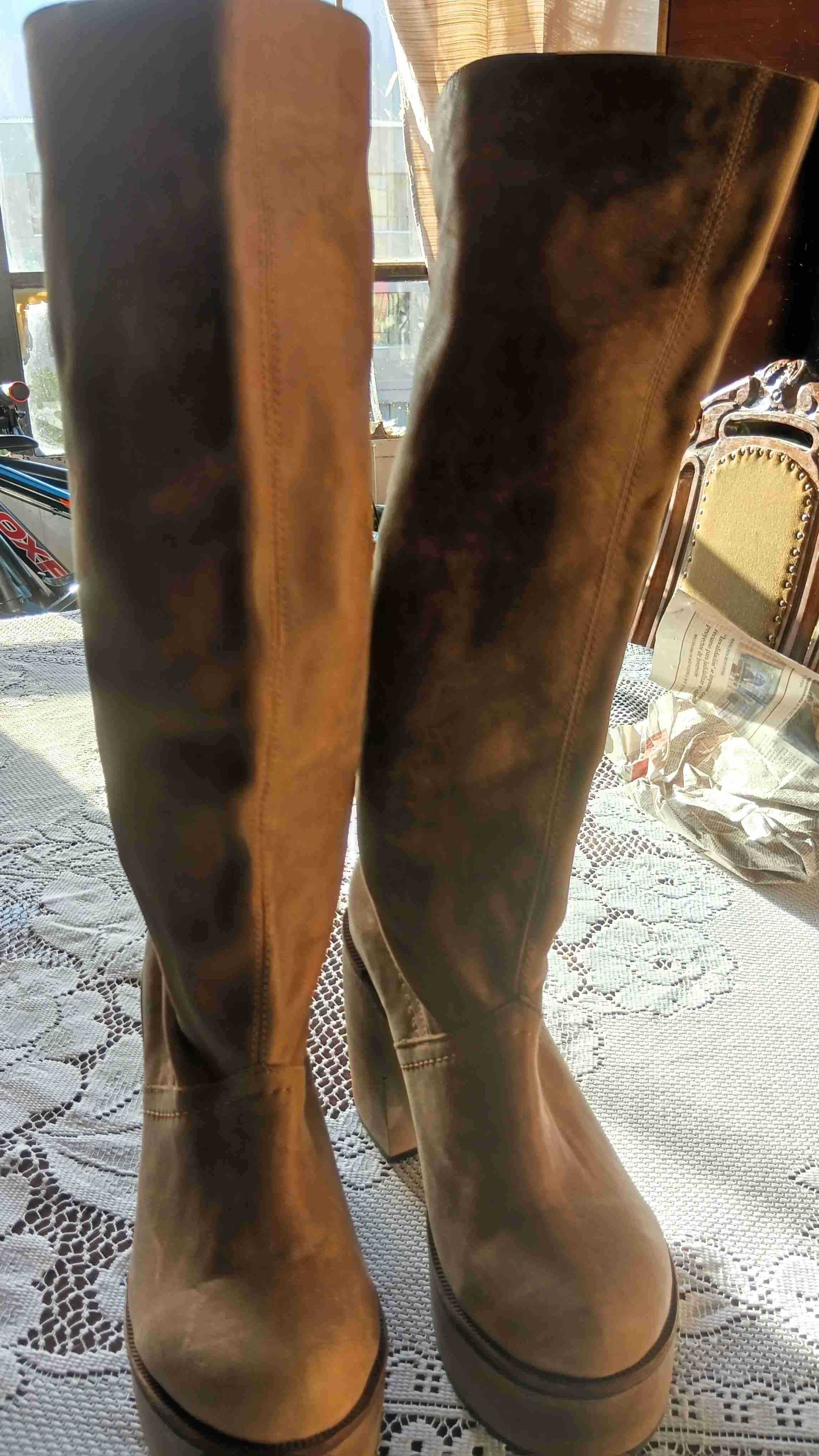 Botas de cuero altas marrones - miniatura 2