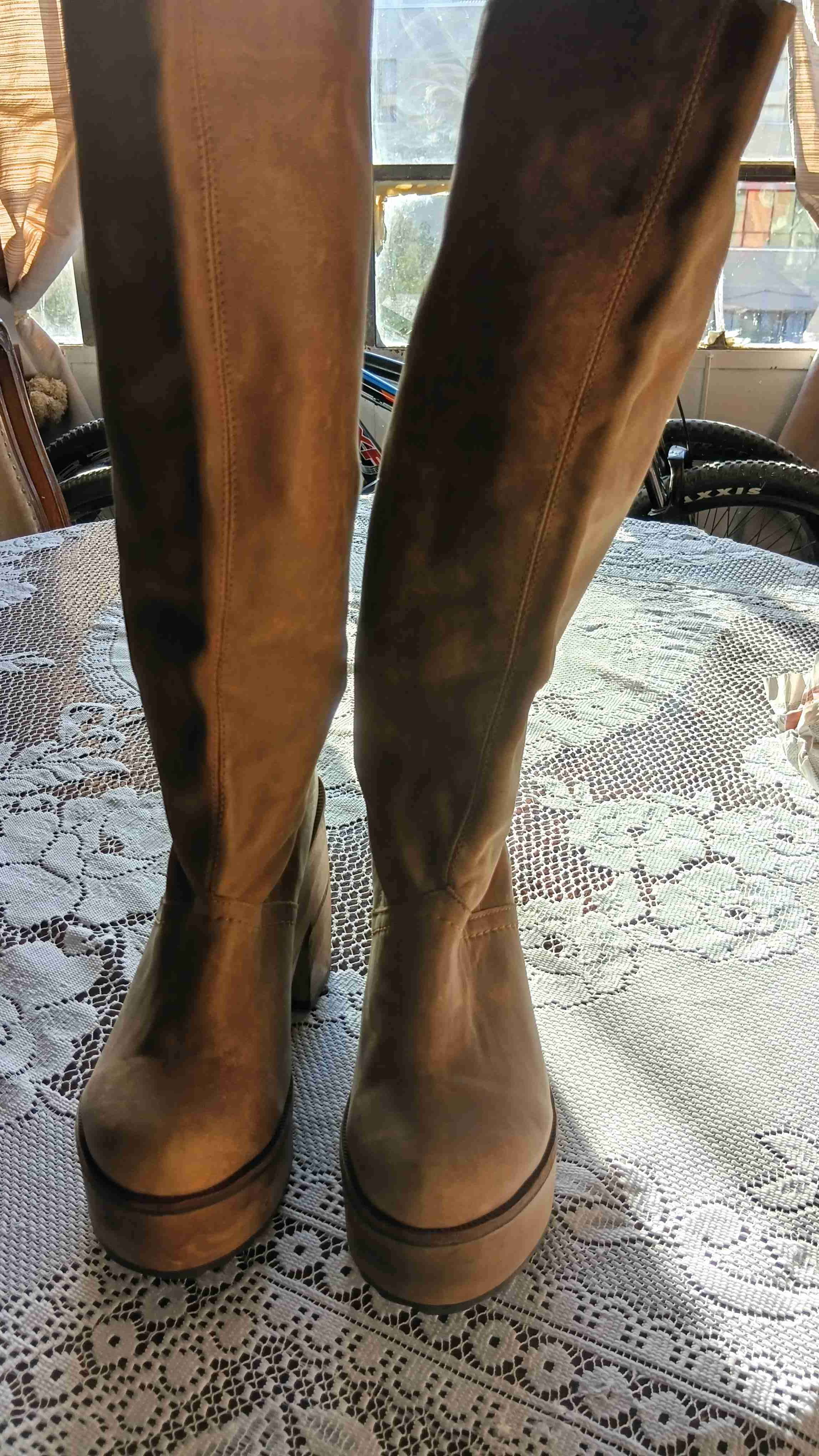 Botas de cuero altas marrones - miniatura 4