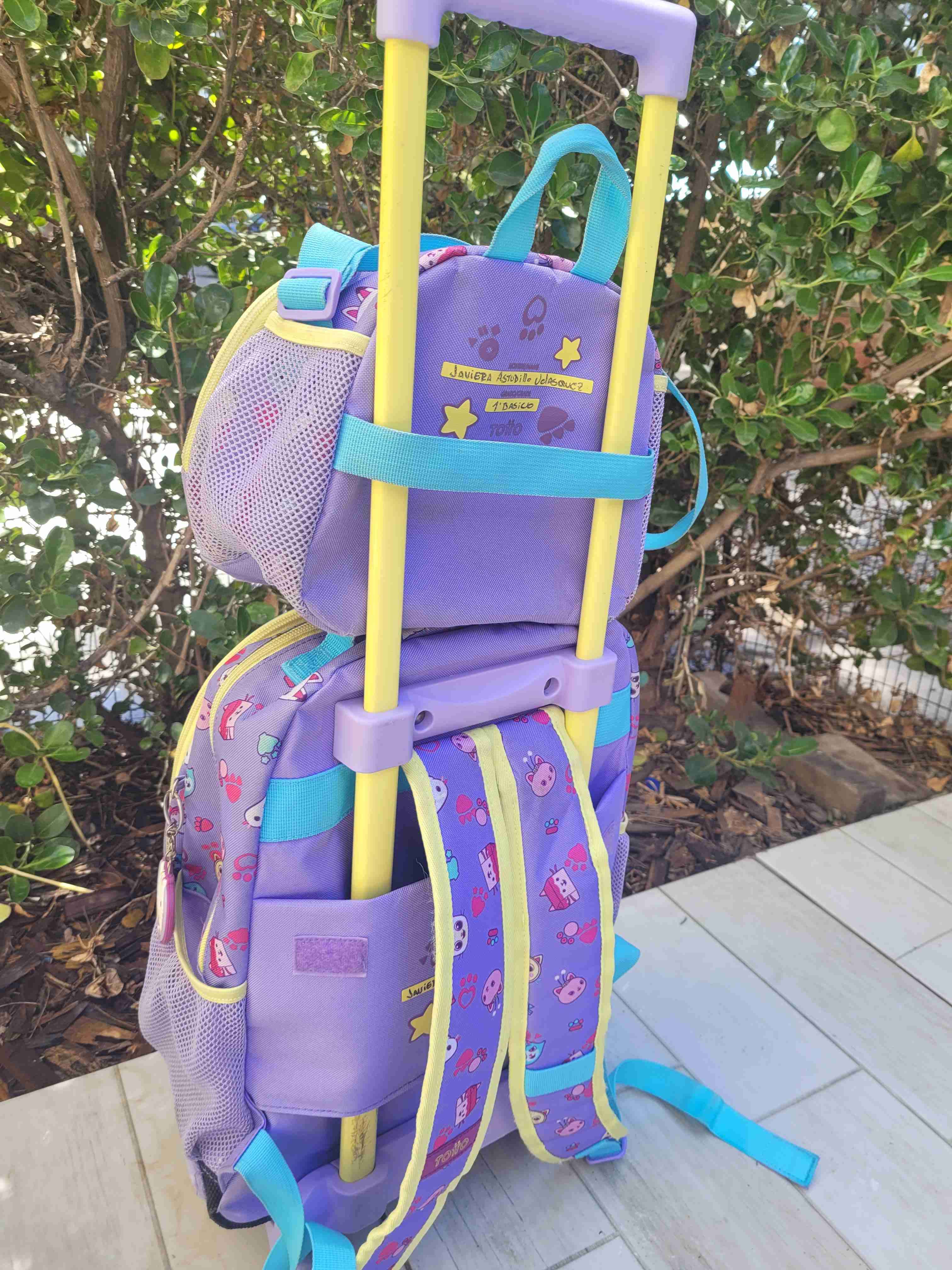 Mochila escolar Totto con set - miniatura 2