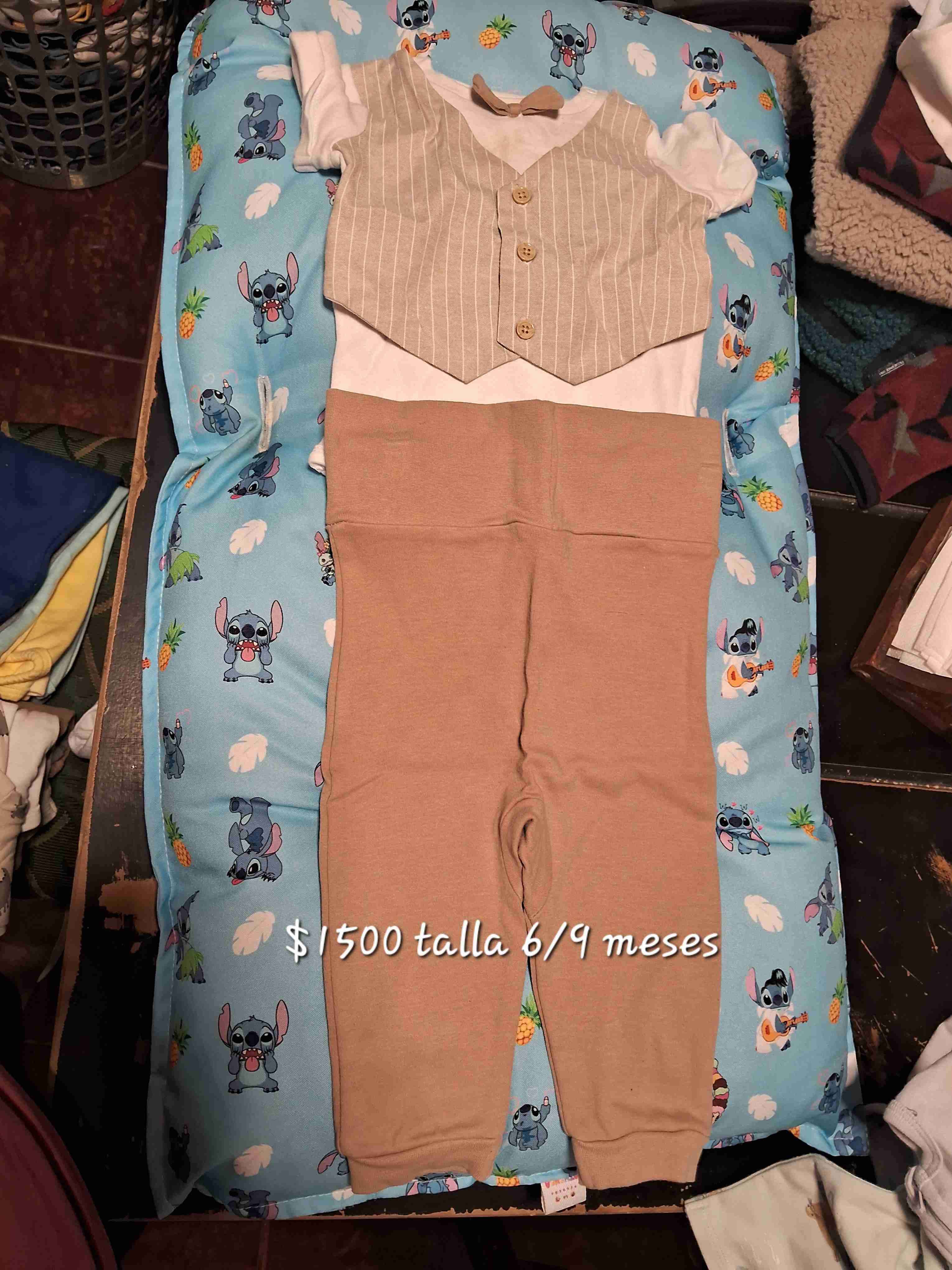 Conjunto bebé leones 3-6 meses - miniatura 3