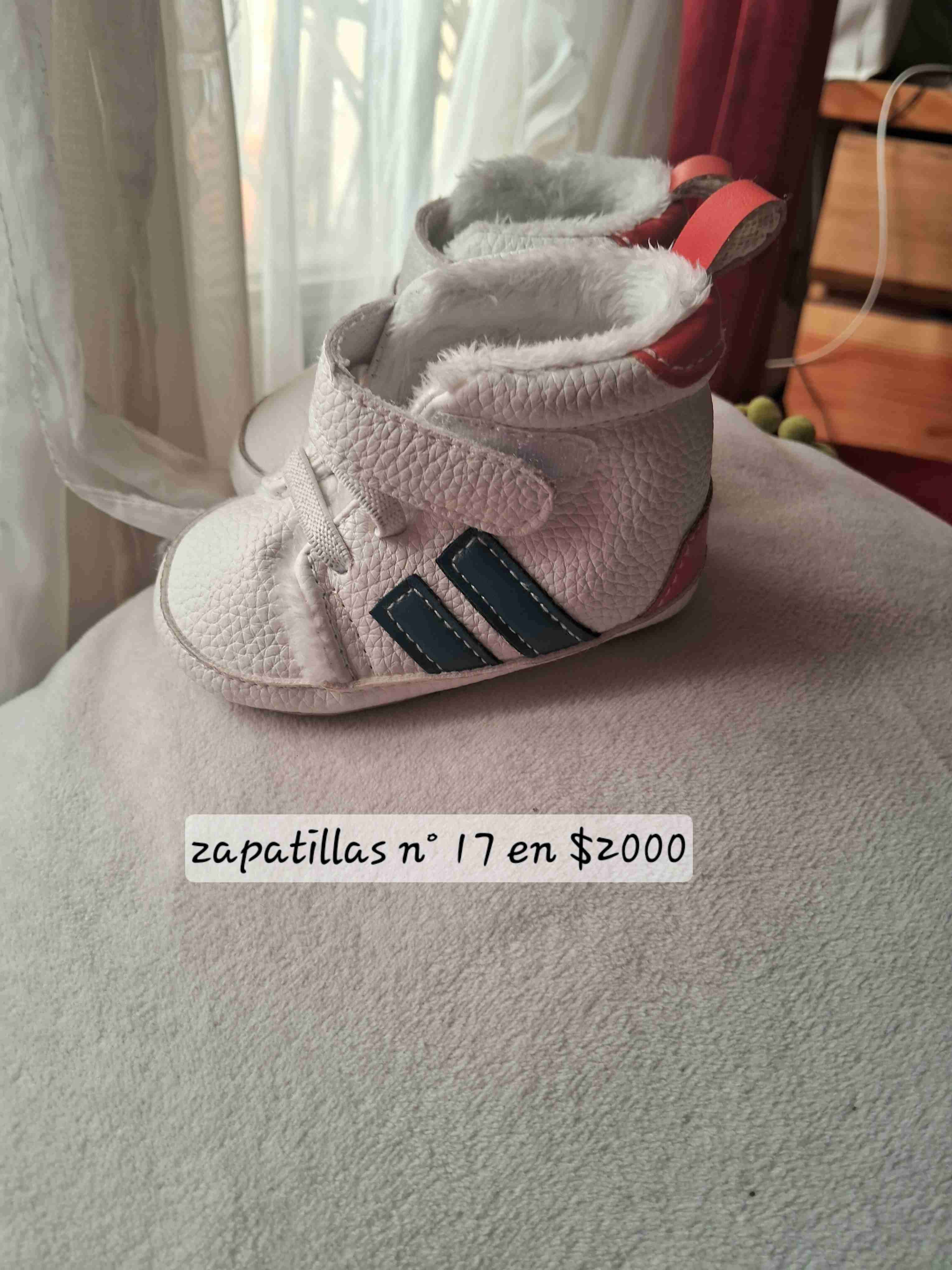 Zapatillas para bebé talla 17