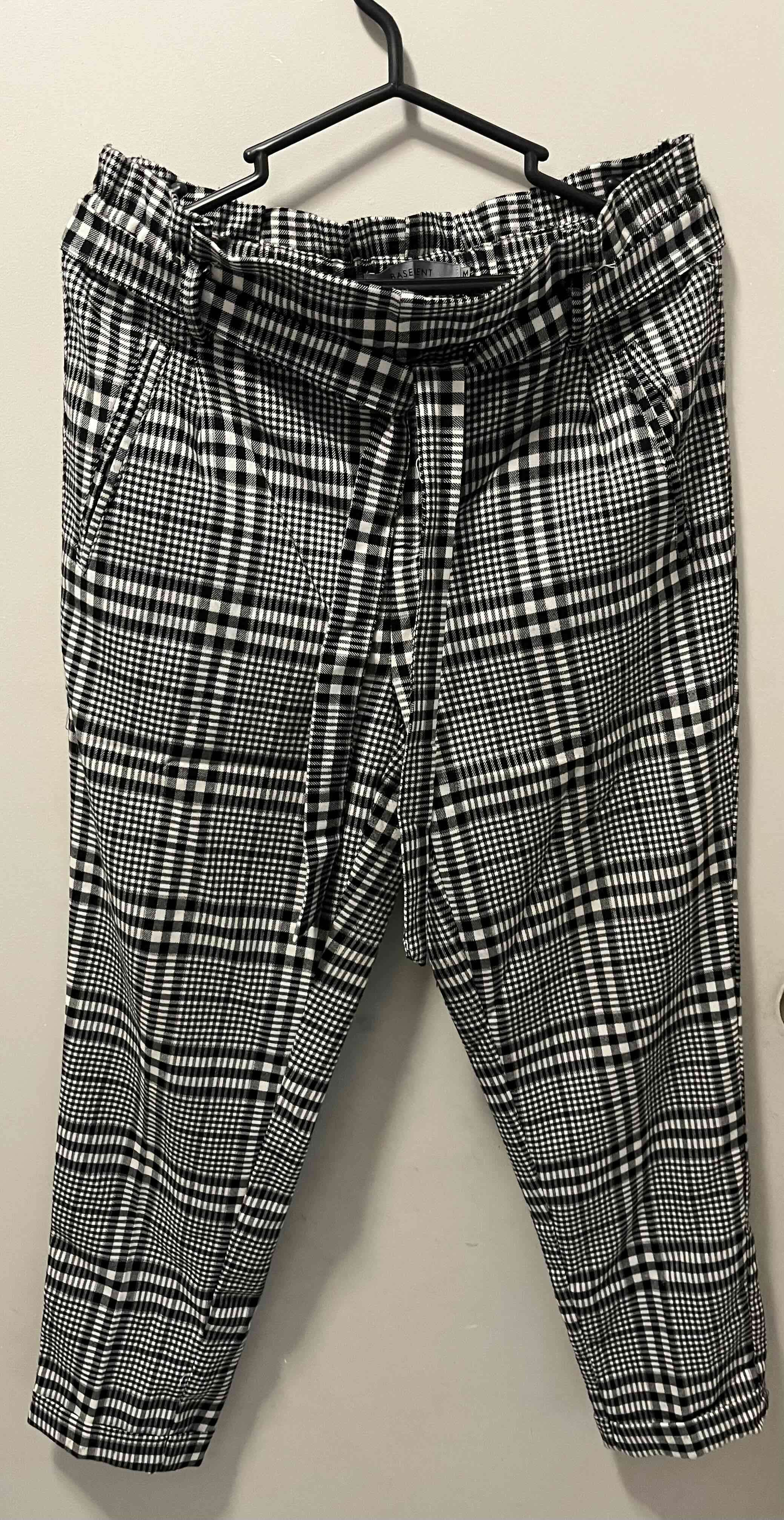 Pantalones a cuadros blanco y negro - miniatura 2