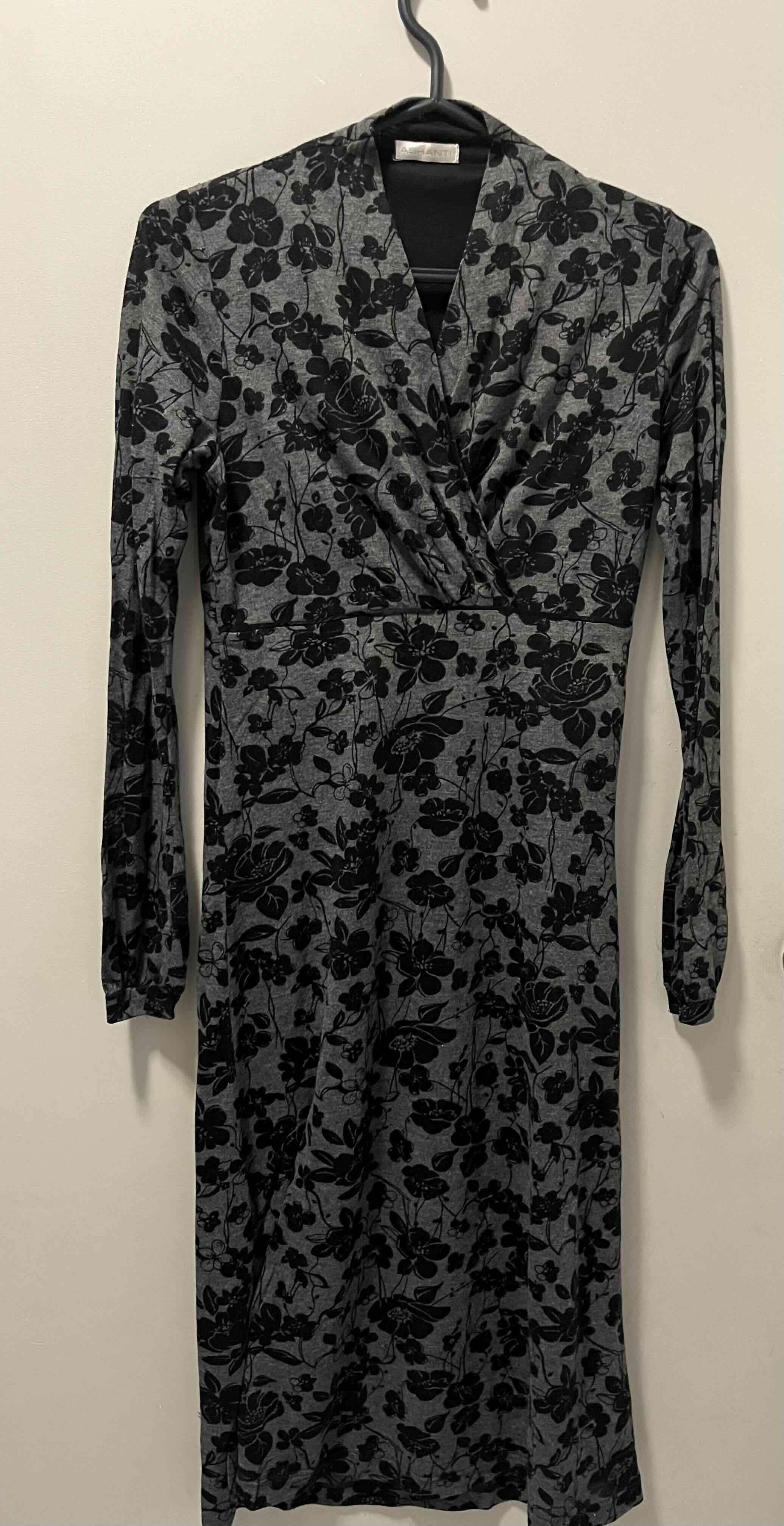 Vestido gris floral largo - miniatura 2