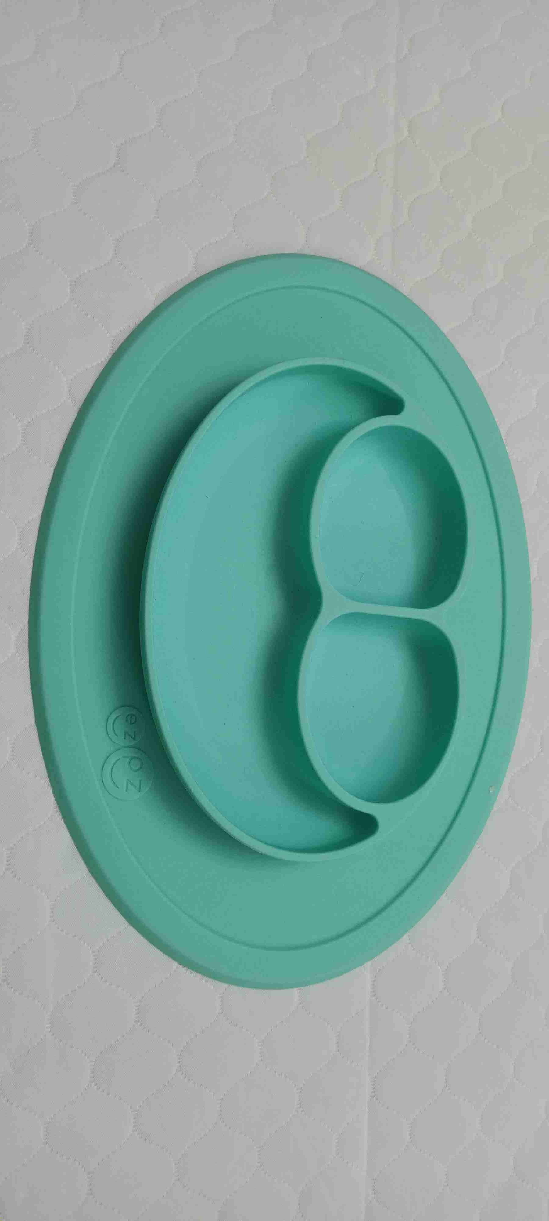 Plato infantil de silicona verde