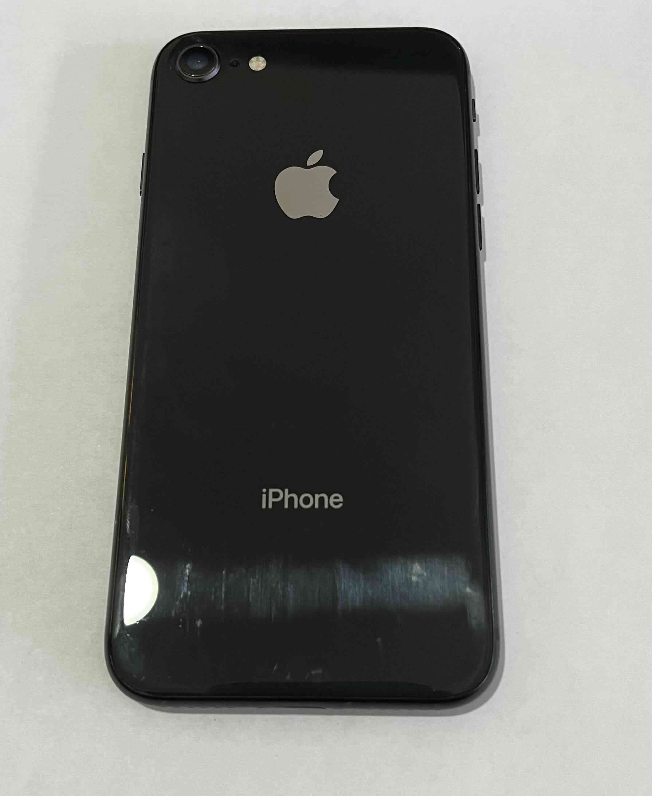 iPhone 8 bloqueado para repuestos (no es robado) - miniatura 2