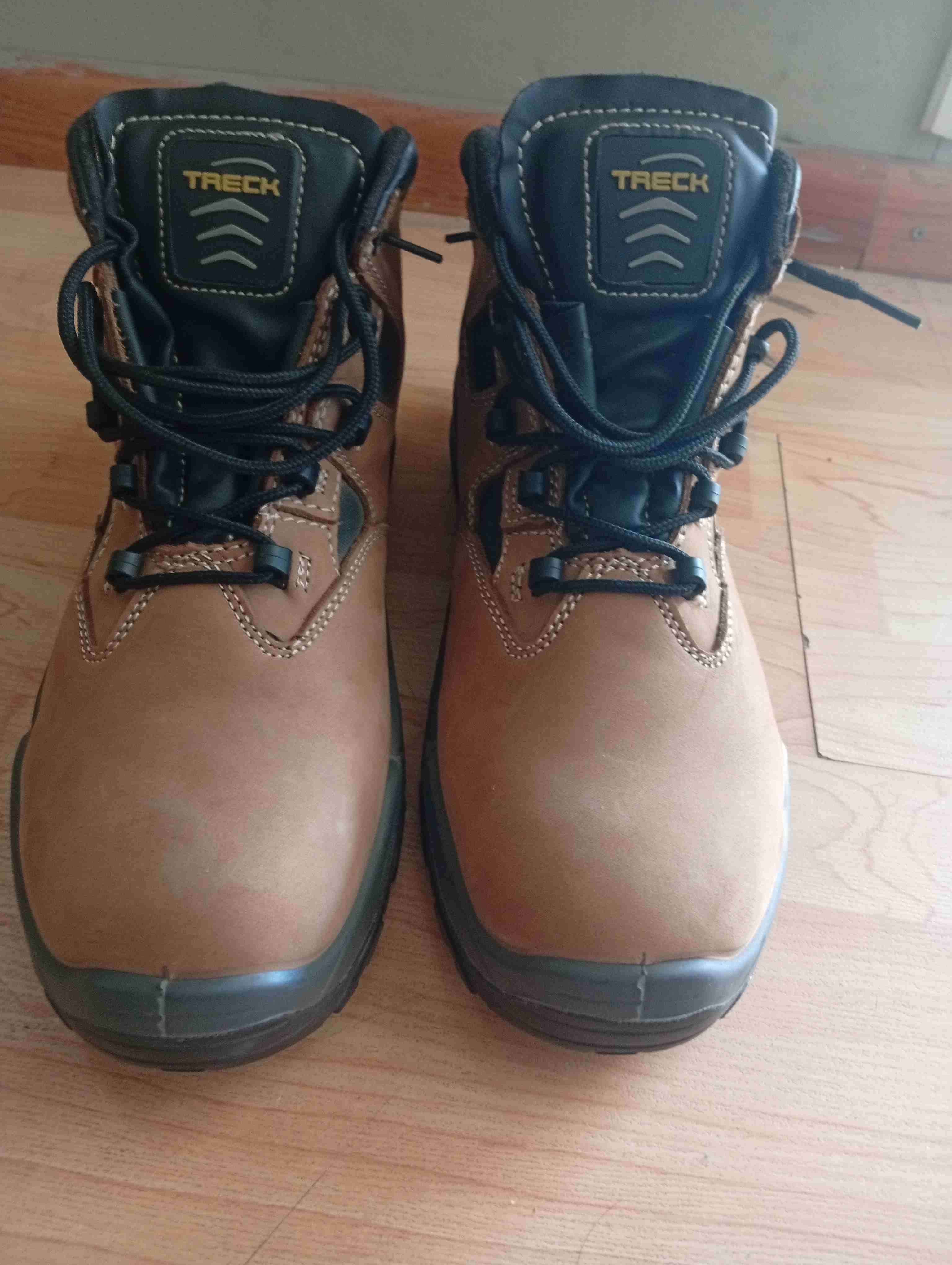 Botas de montaña café marca trek - miniatura 2