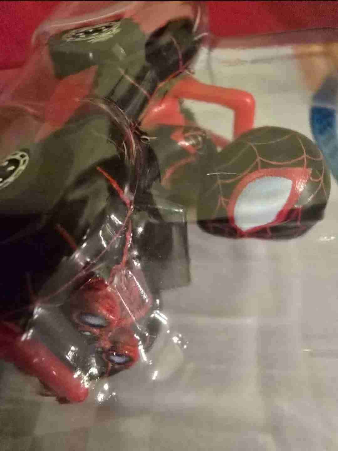 Autito Hotwheels Racer Verse Batman DC Negro  1:64 - miniatura 4