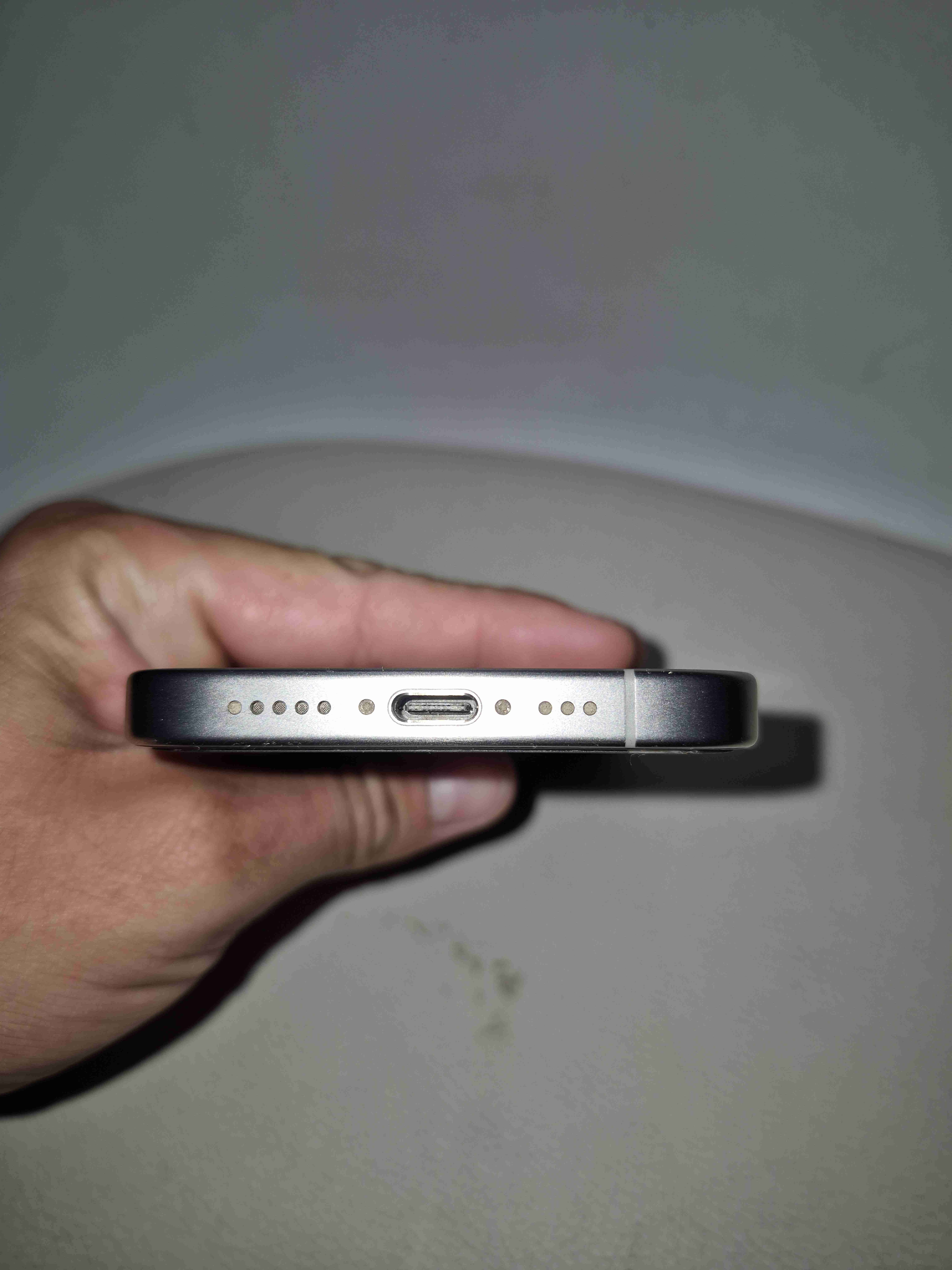 iPhone 15 pro - miniatura 3