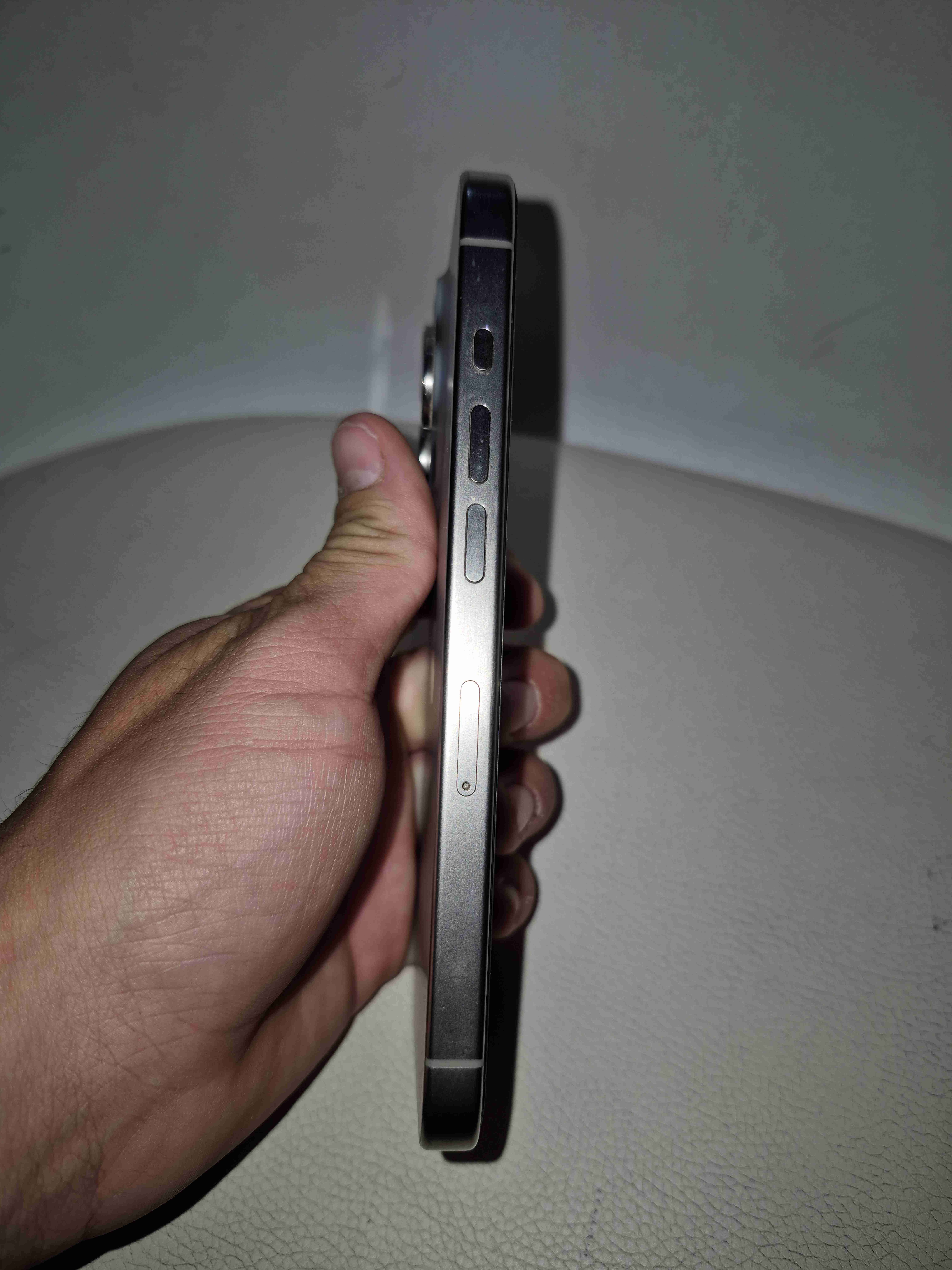 iPhone 15 pro - miniatura 4