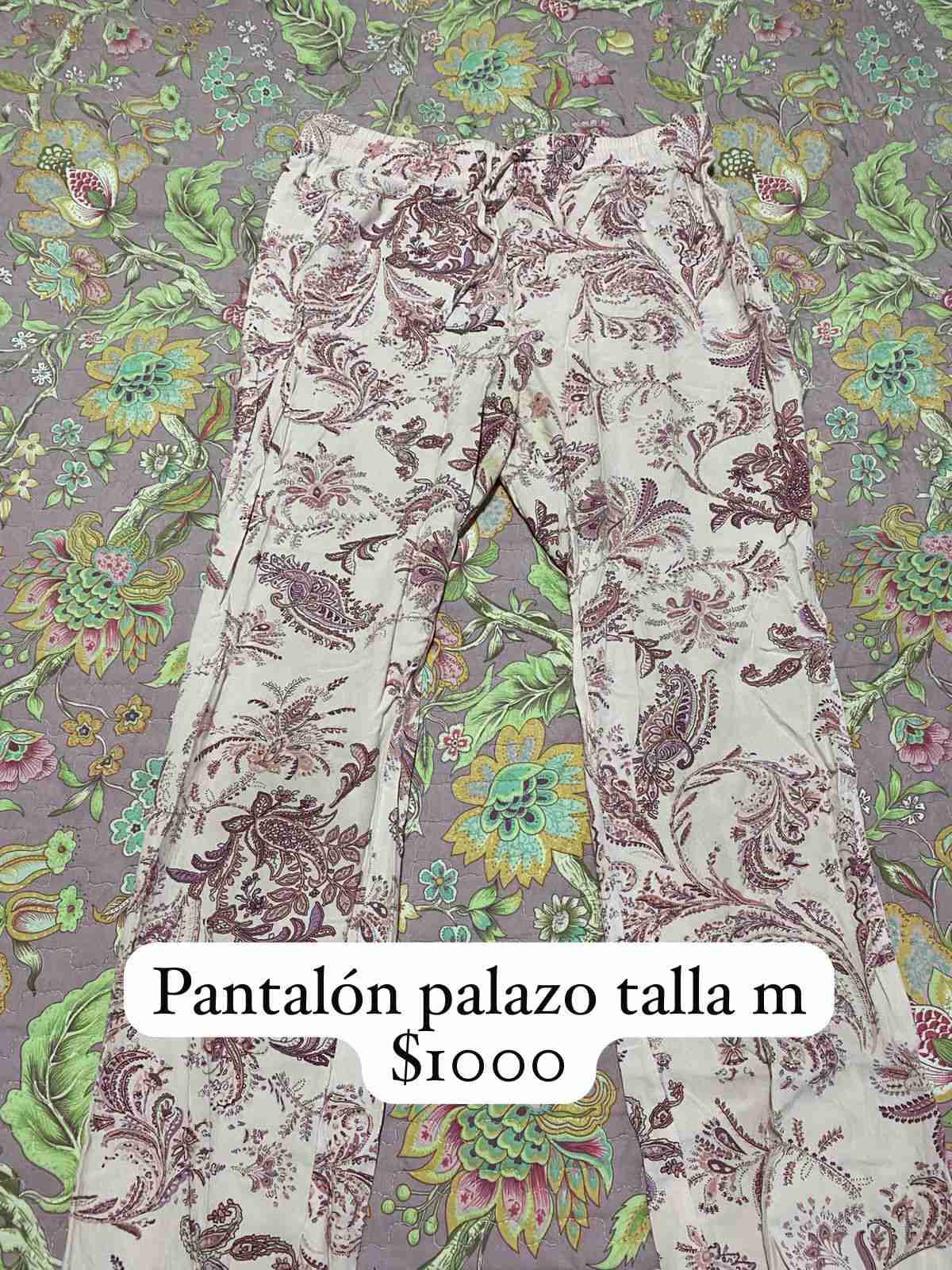 Polera rayada blanca y negra conjunto - miniatura 2