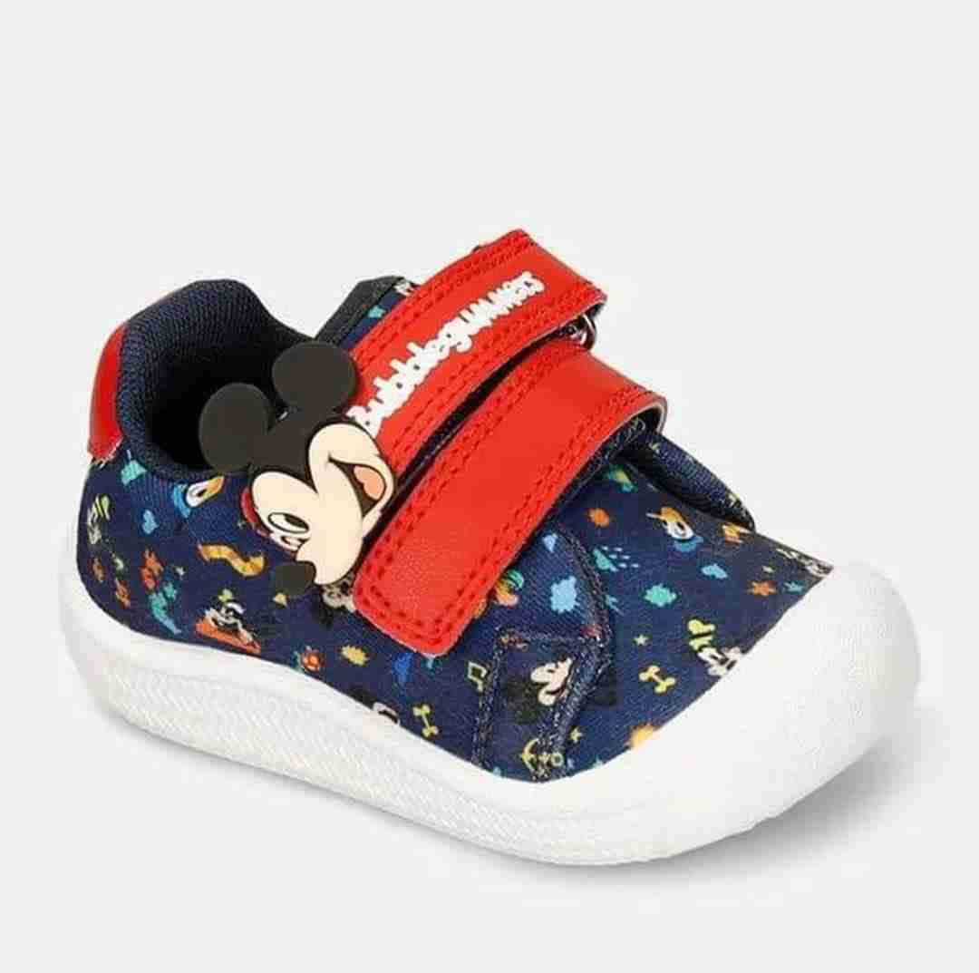 Zuecos negros con plataforma 》zapatilla bebe - miniatura 2