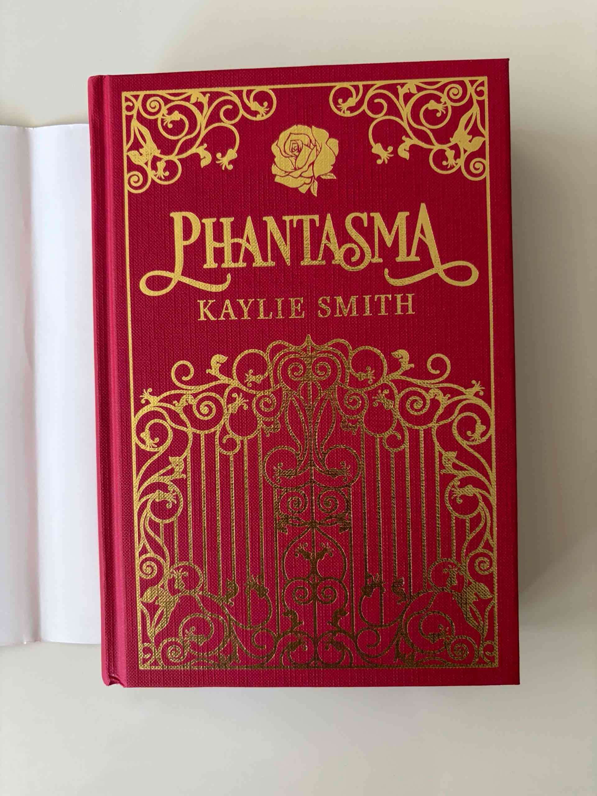 Libro 'Phantasma' por Kaylie Smith - miniatura 3