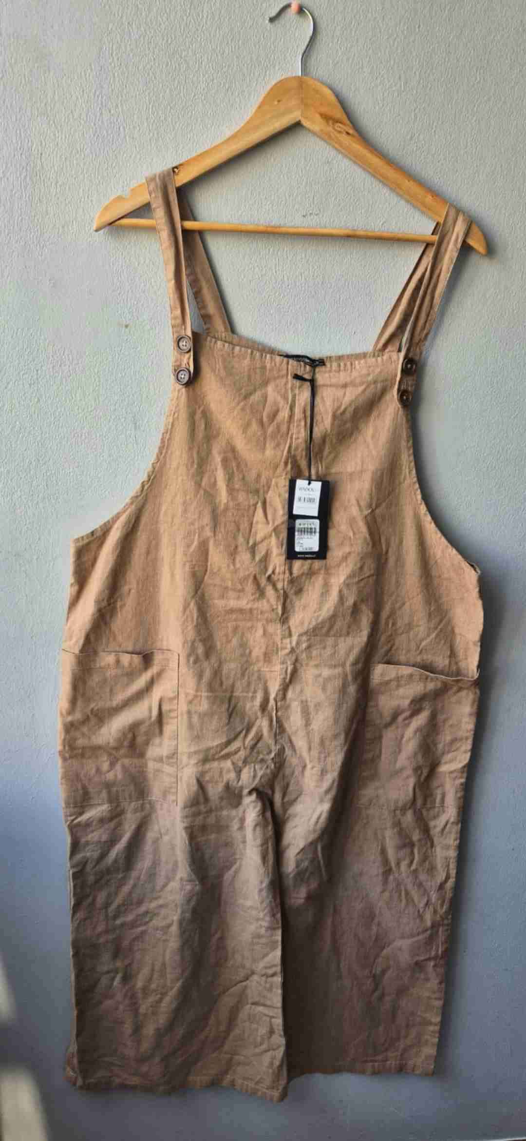 Enterito/jardinera lino café.