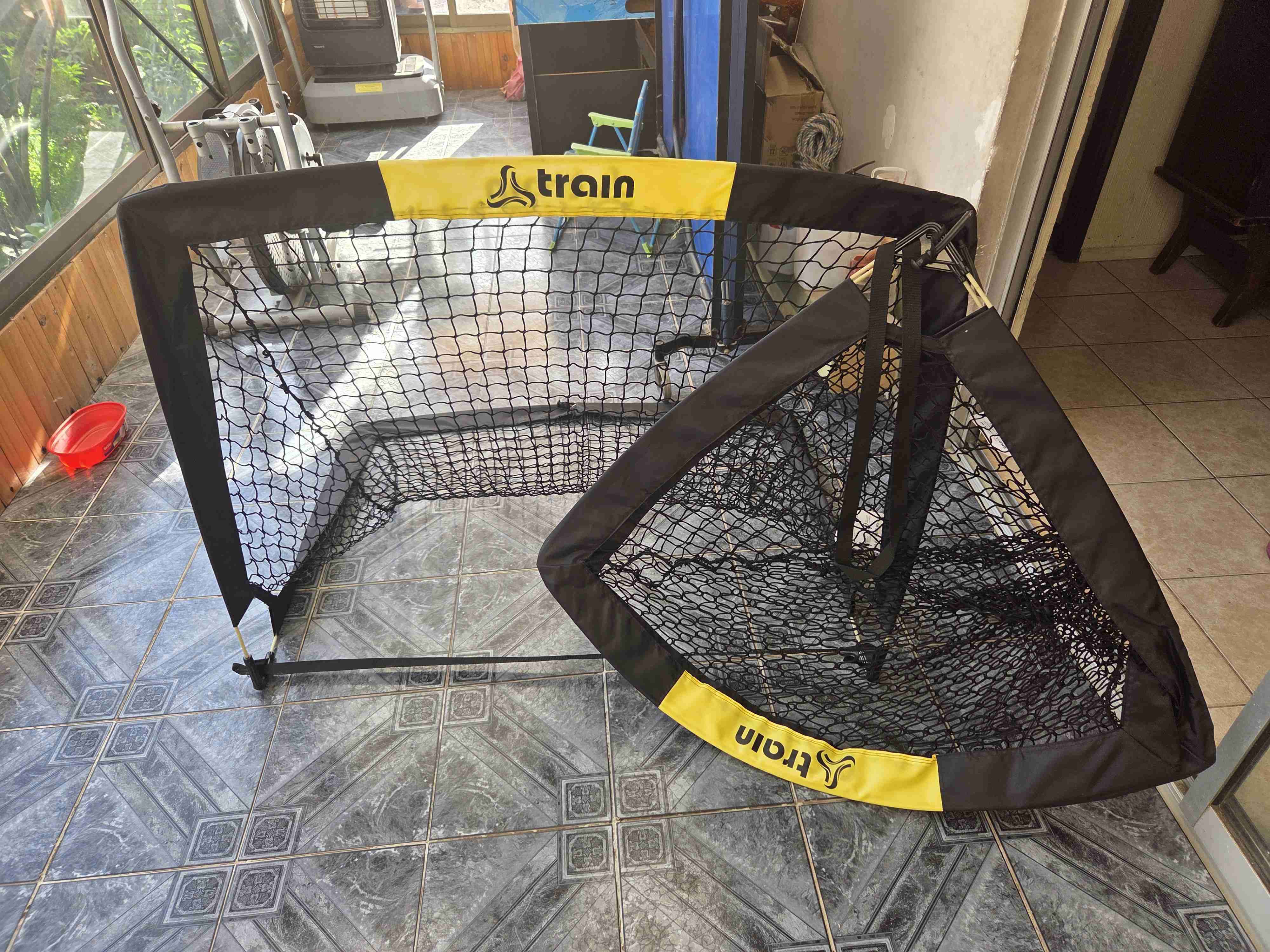 Arco de fútbol plegable Train