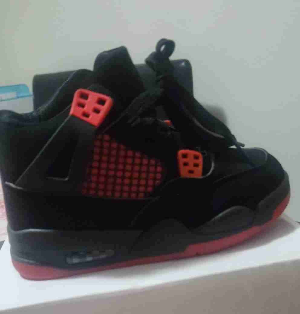 Zapatillas deportivas grises y blancas - miniatura 5