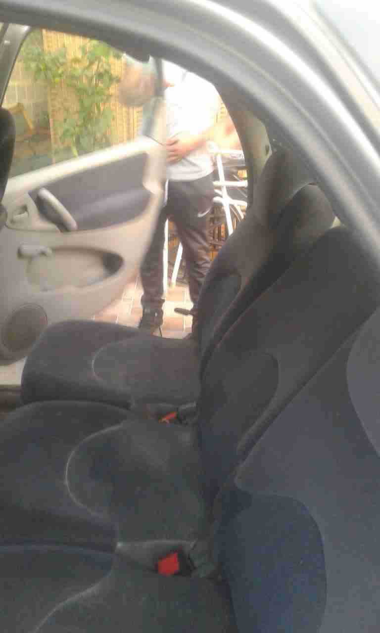 Citroën plateado en buen estado - miniatura 4