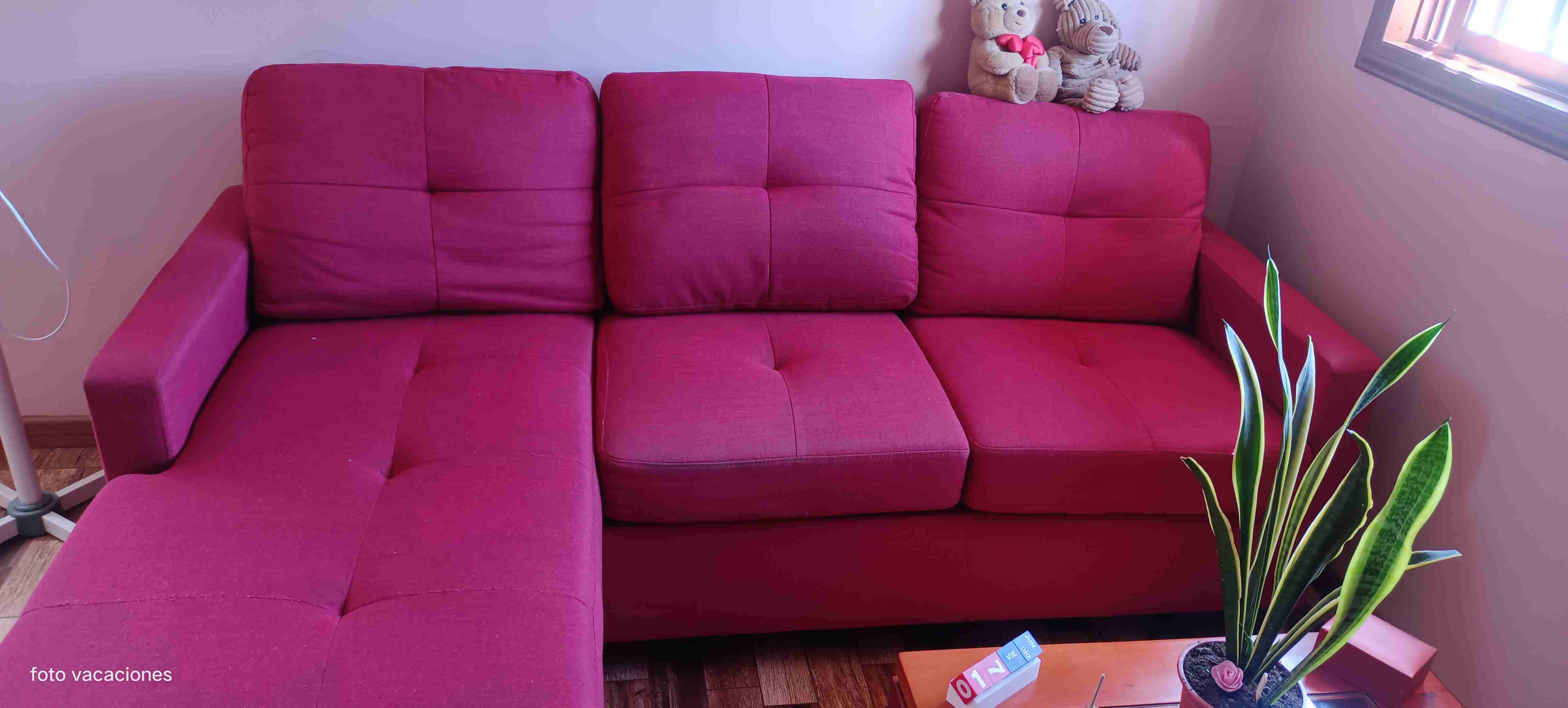 Sofá seccional rojo - miniatura 2