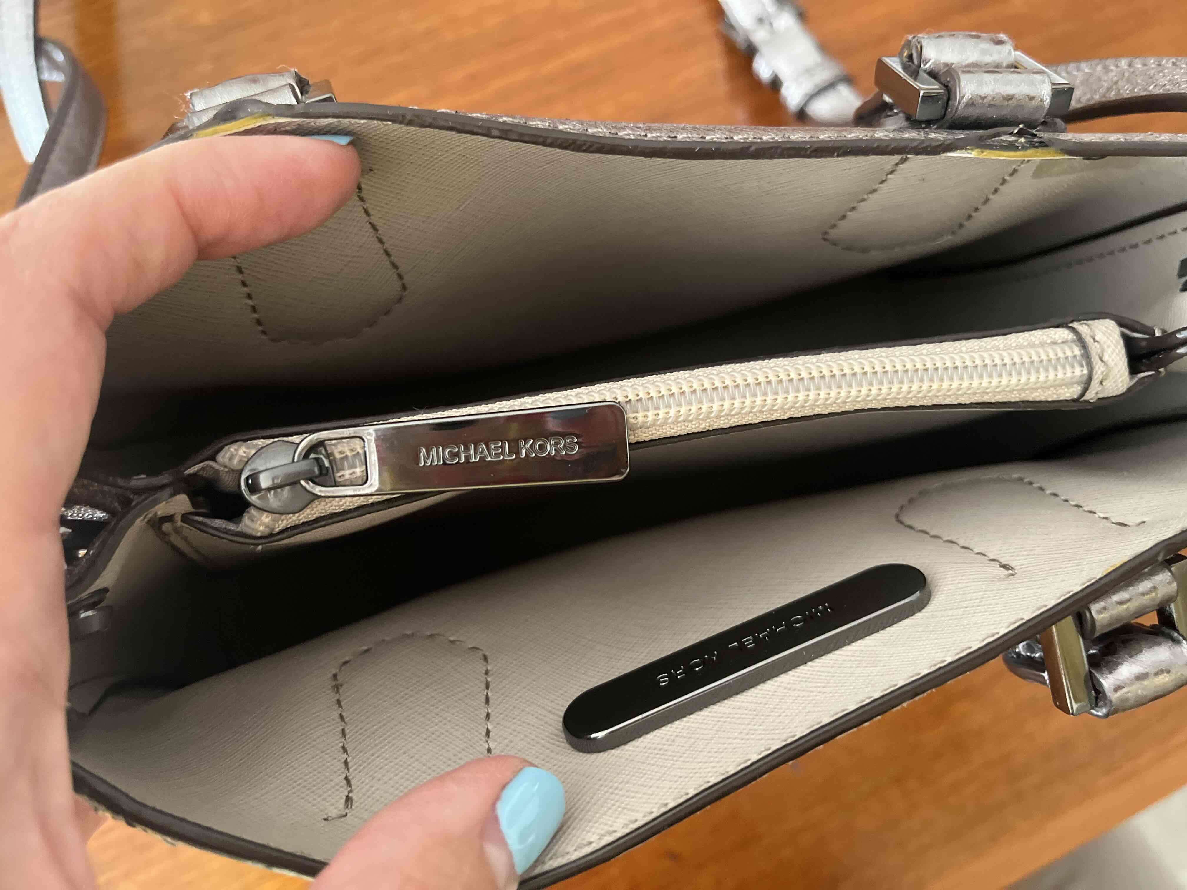 Cartera Michael Kors metalizada - miniatura 3