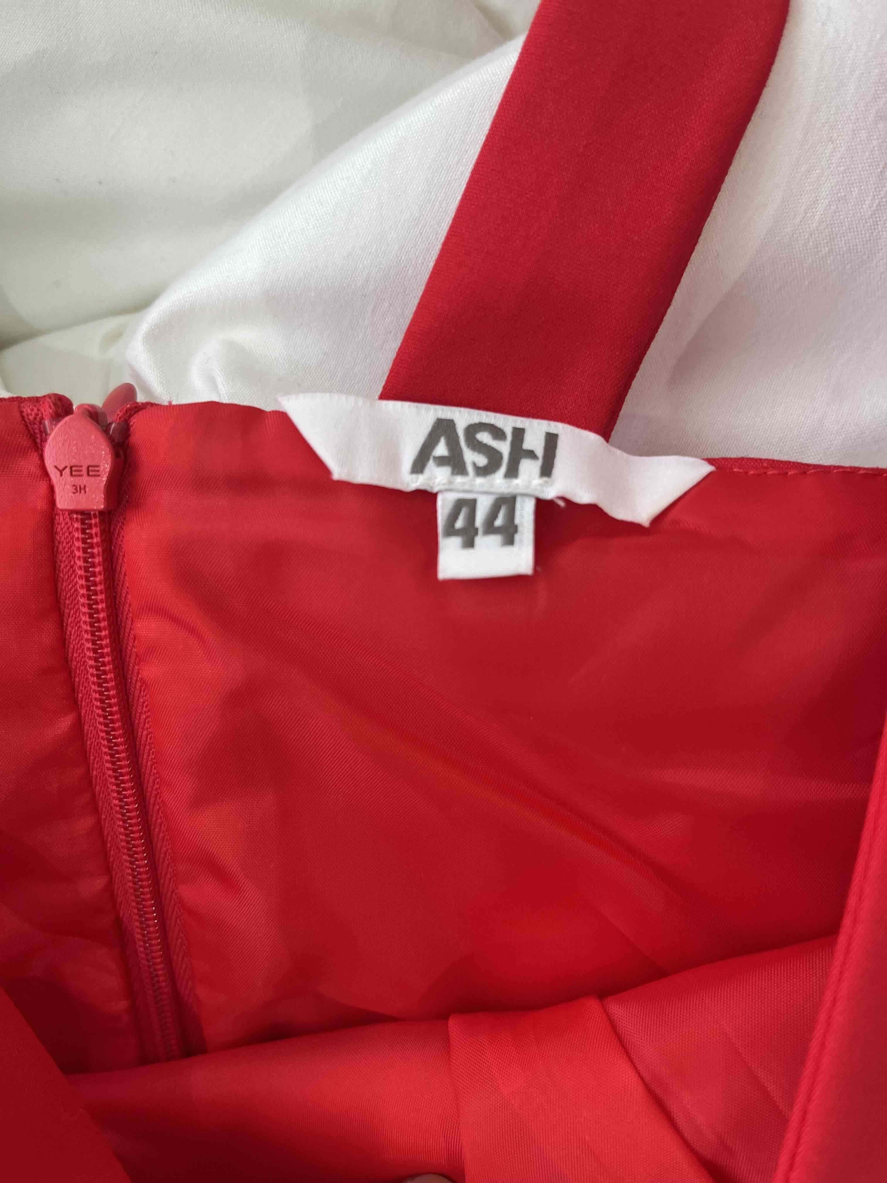 Vestido rojo - miniatura 3