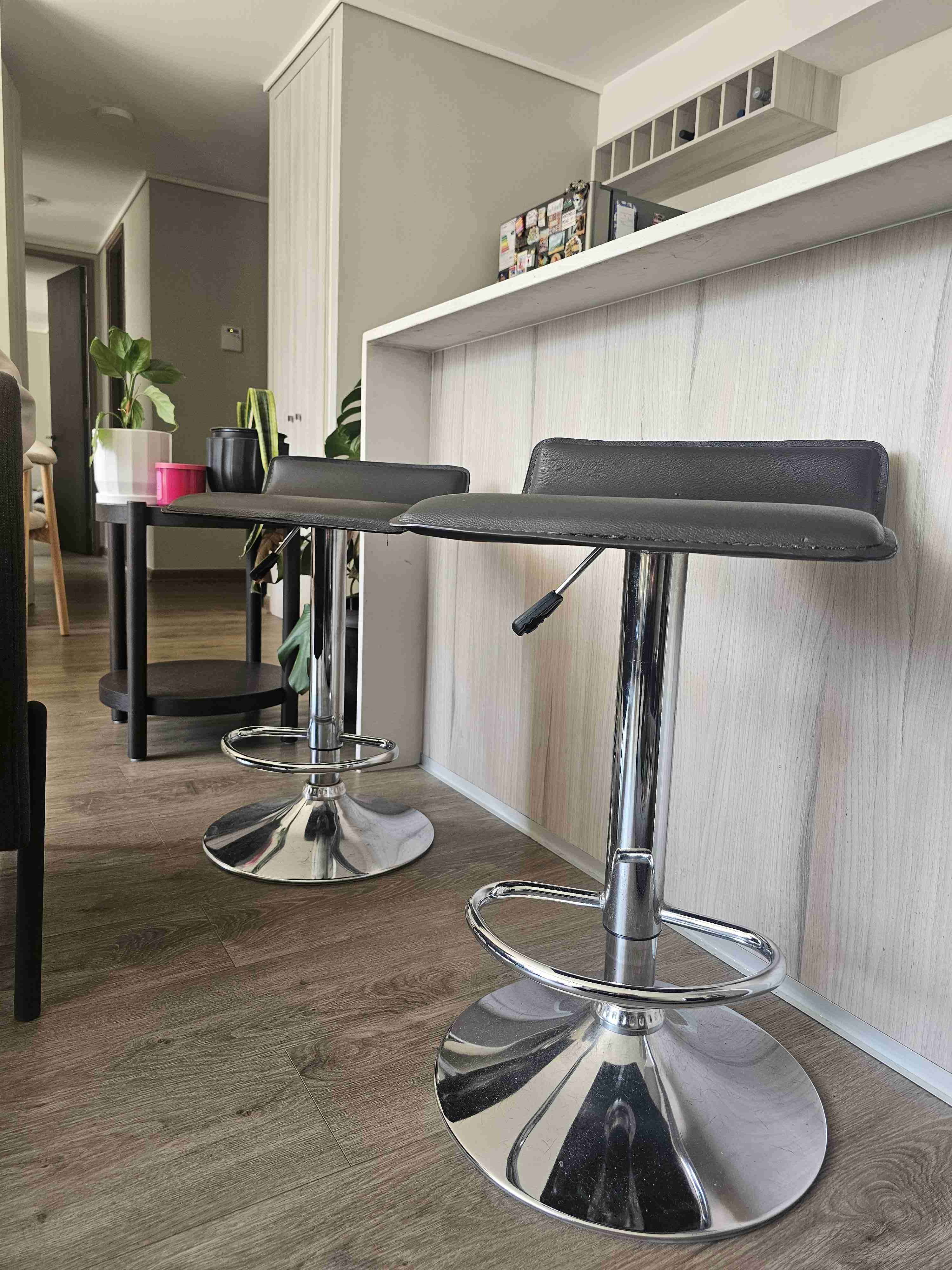 Taburetes de barra ajustables