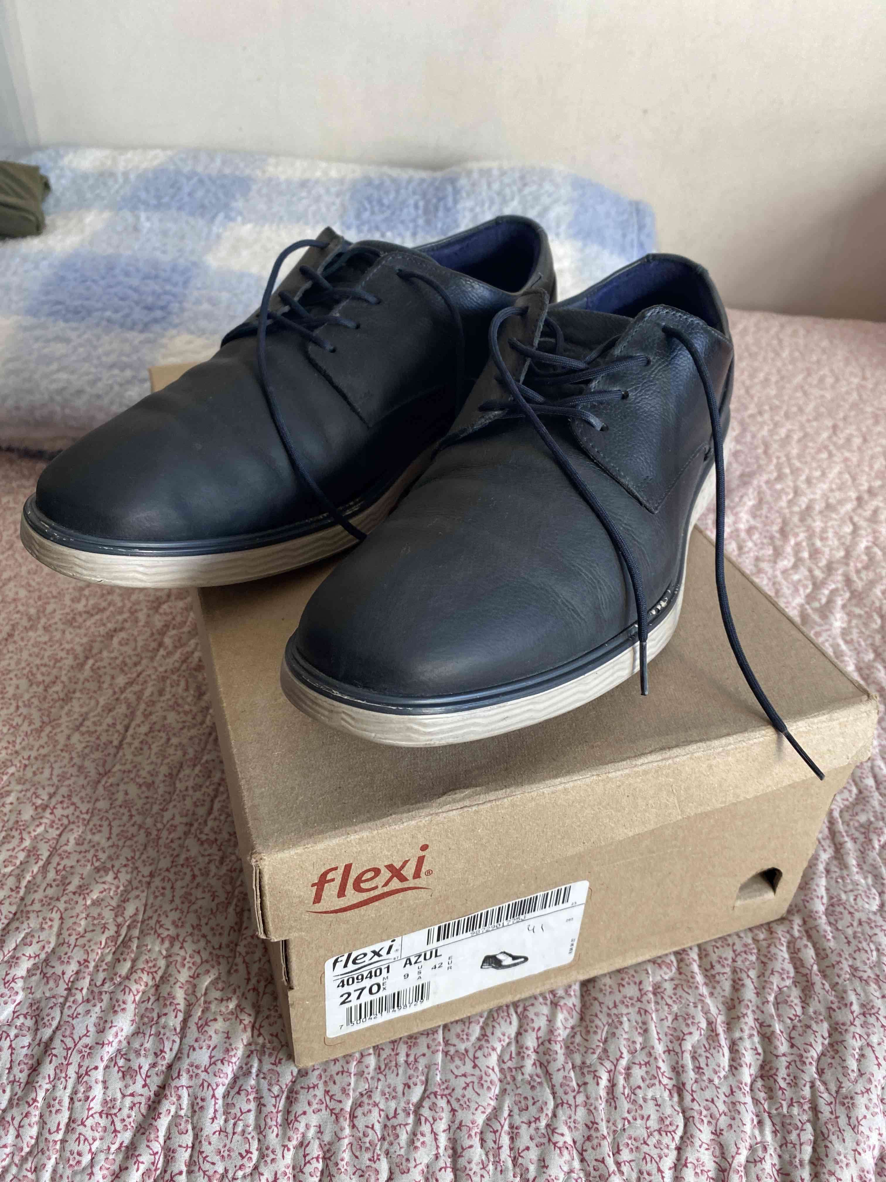 Zapatos de cuero azul Flexi