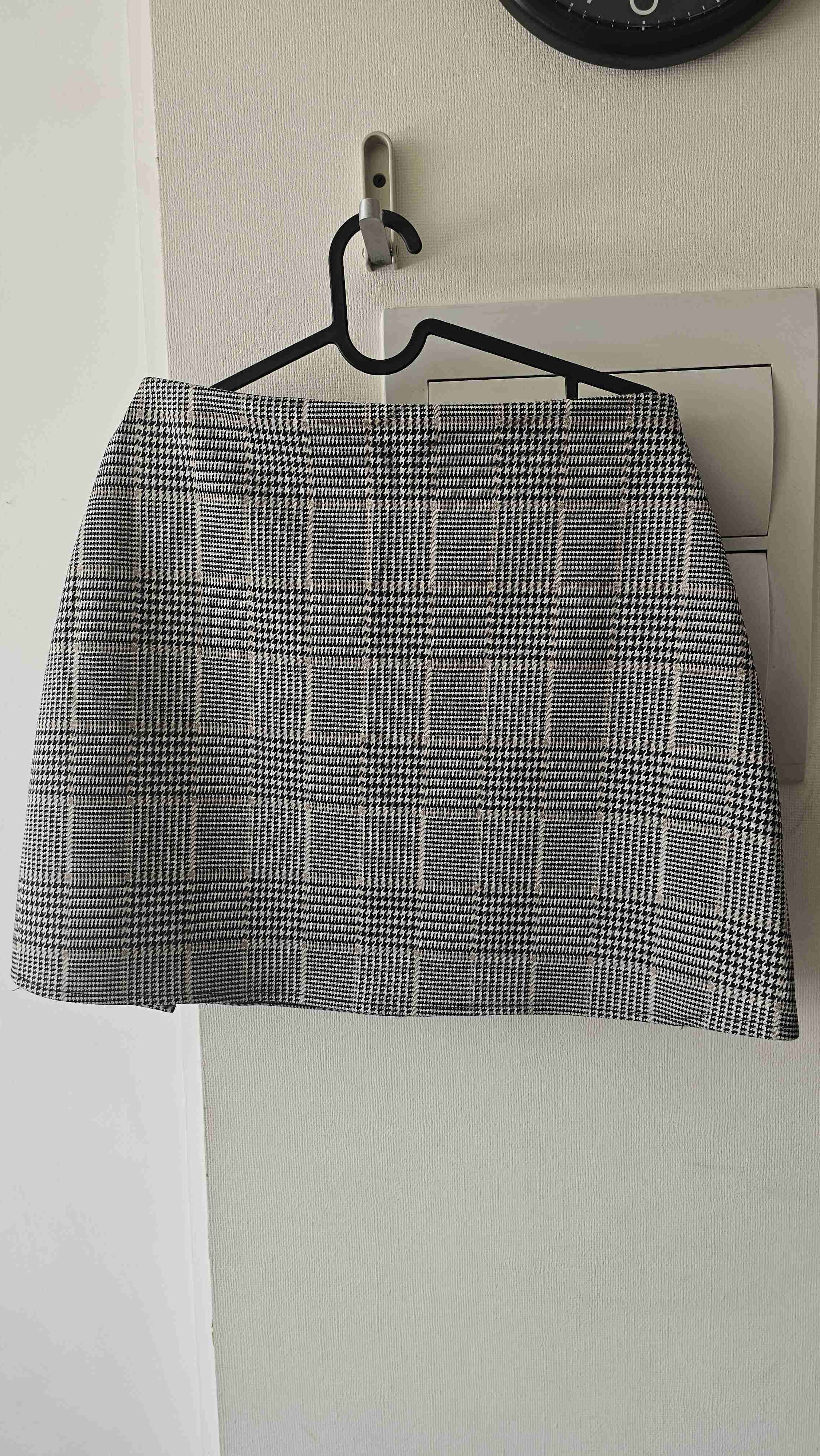 Falda escocesa en tonos grises - miniatura 3