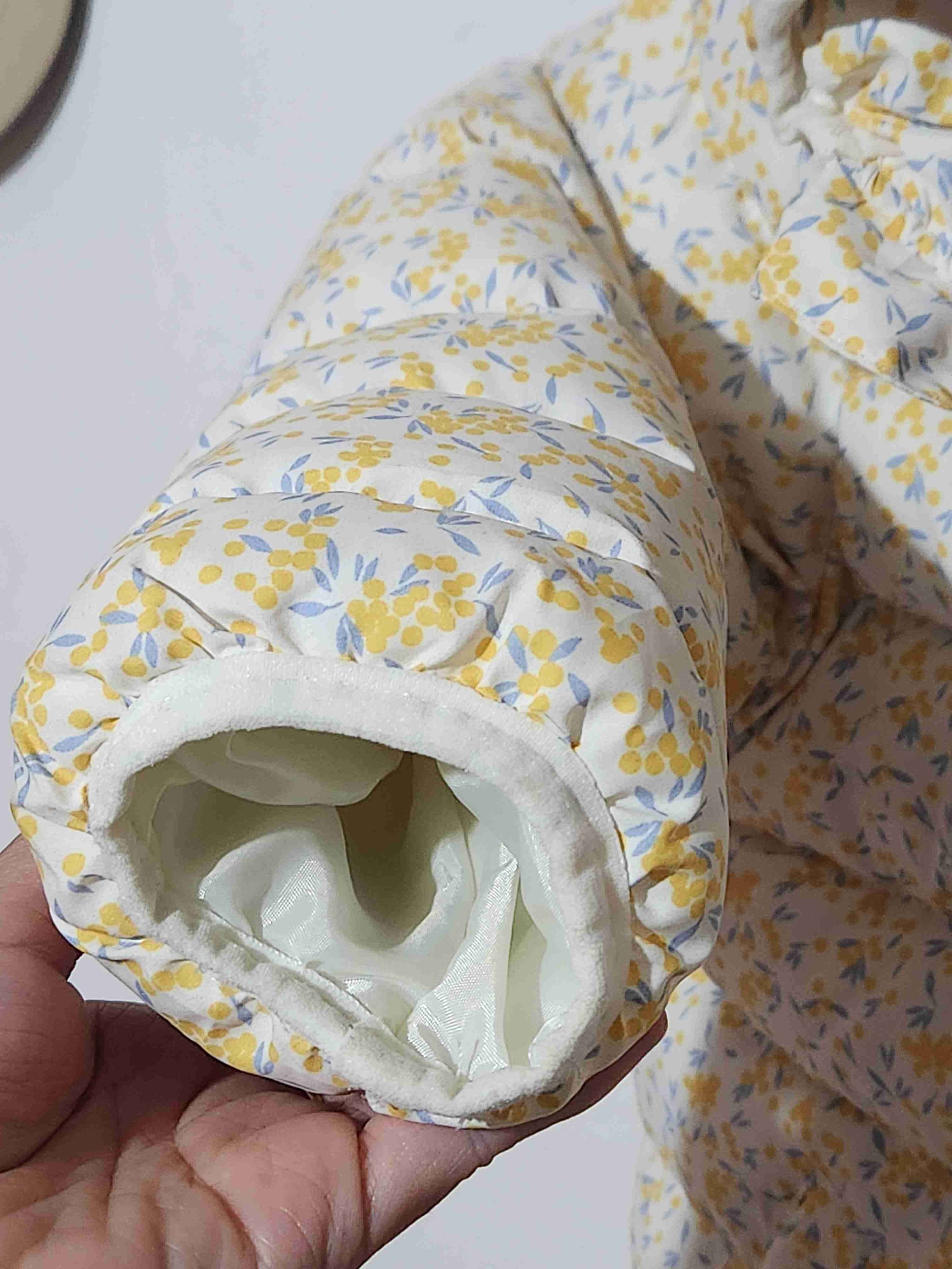 Chaqueta puffer infantil floral - miniatura 3