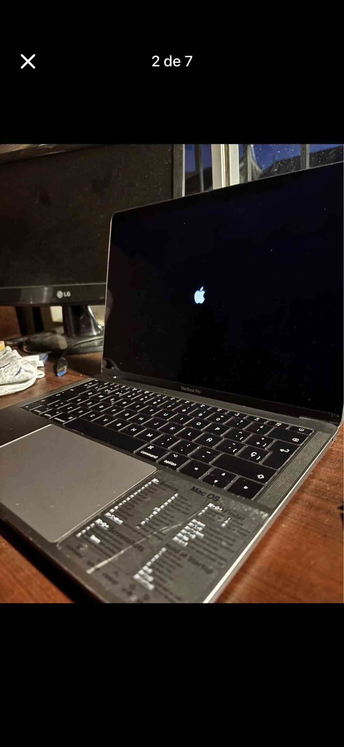Laptop Apple MacBook Pro - miniatura 2