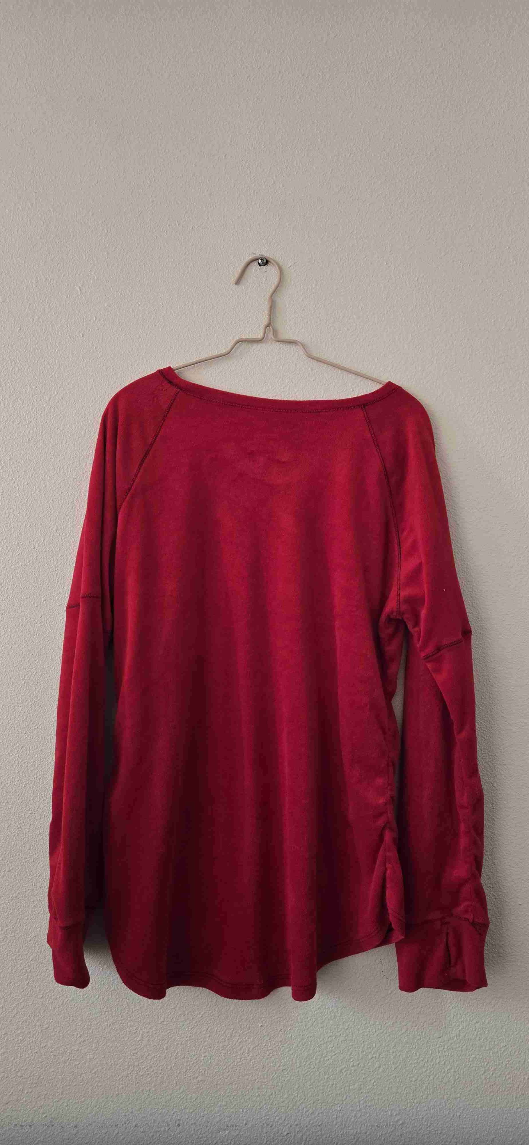 Sweter rojo de manga larga peludo - miniatura 2