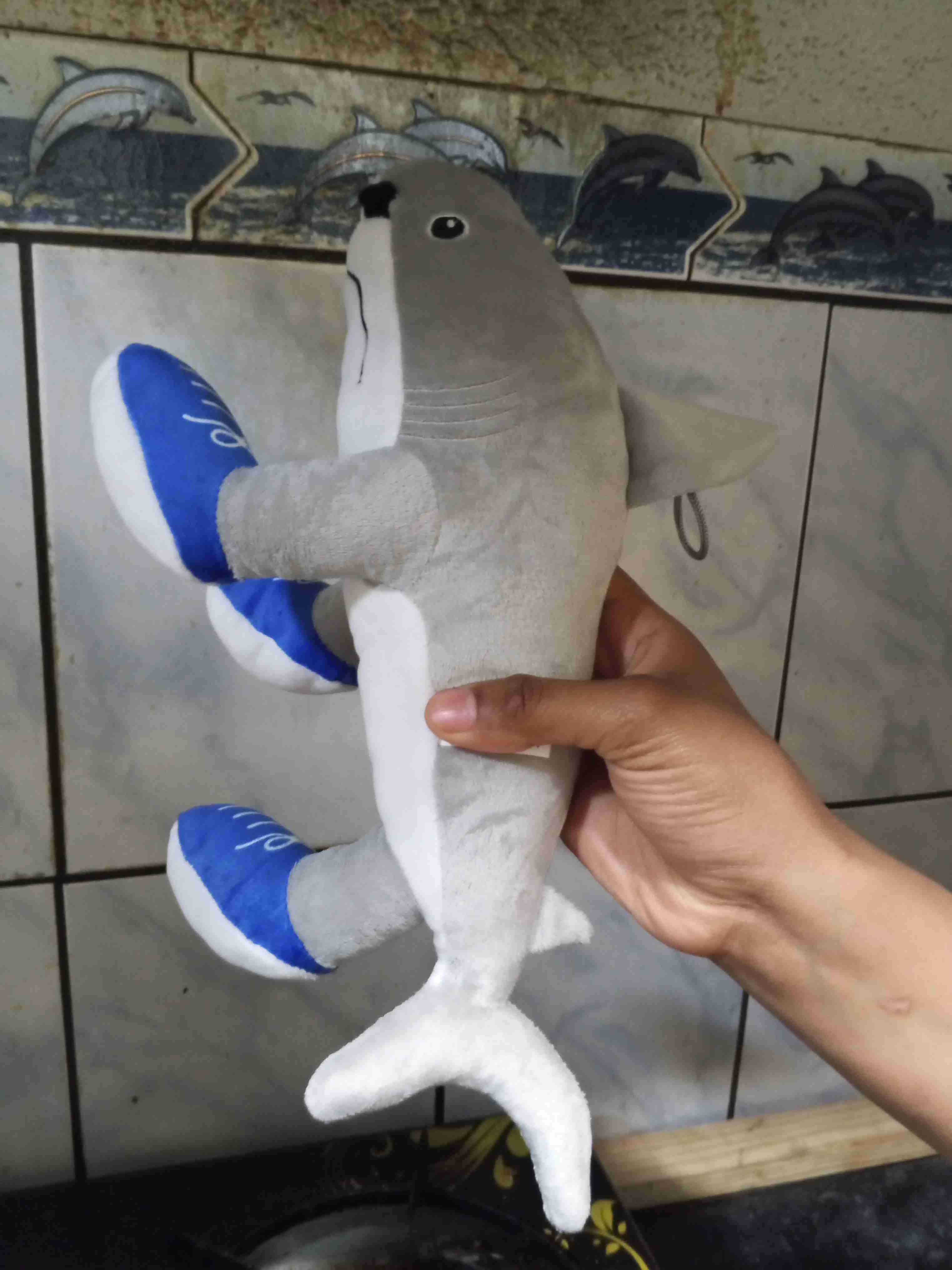 Tiburón de peluche tralalero - miniatura 2