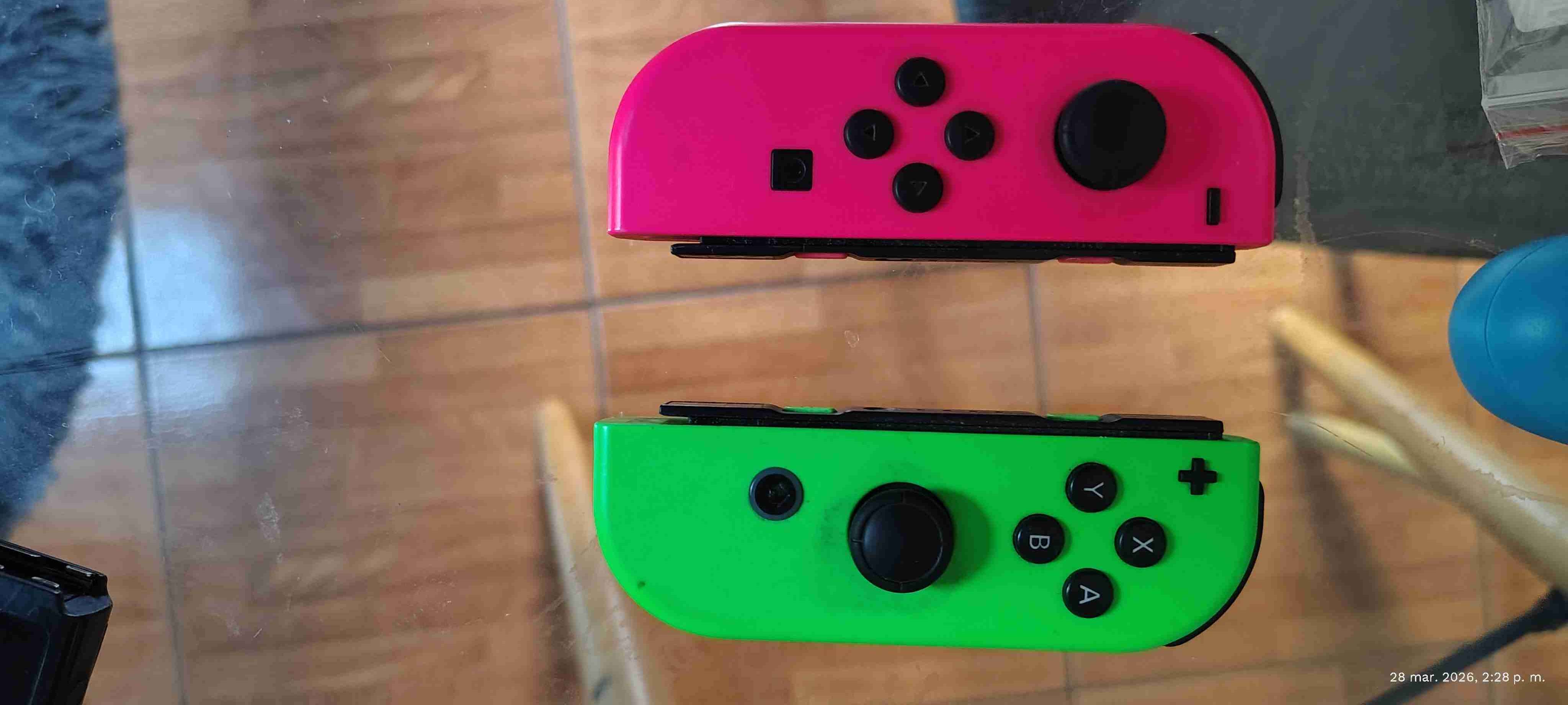 Consola Nintendo Switch con accesorios - miniatura 3