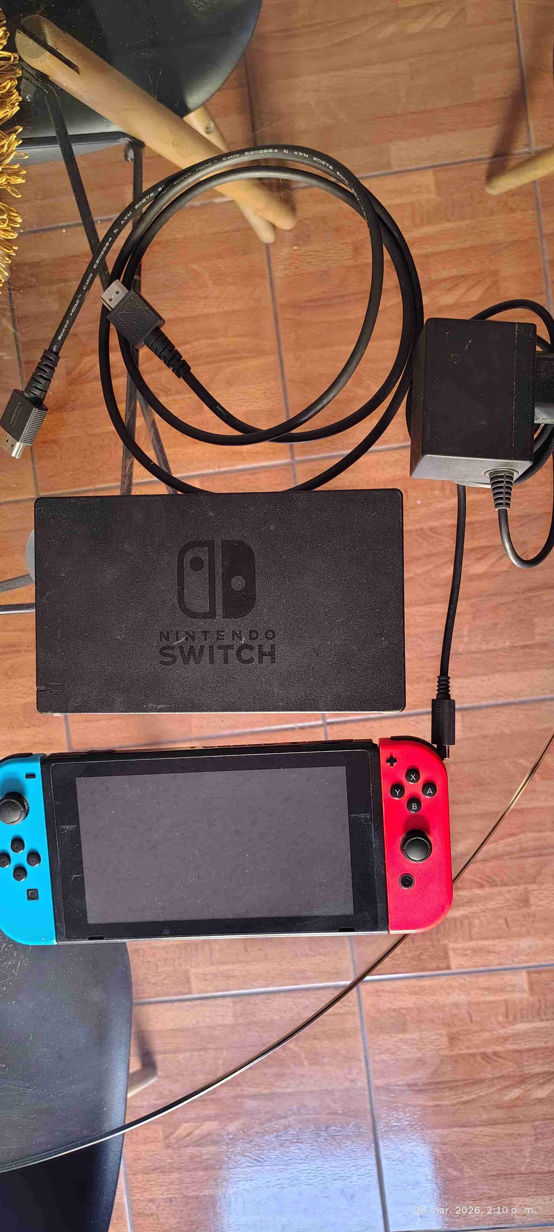 Consola Nintendo Switch con accesorios - miniatura 6