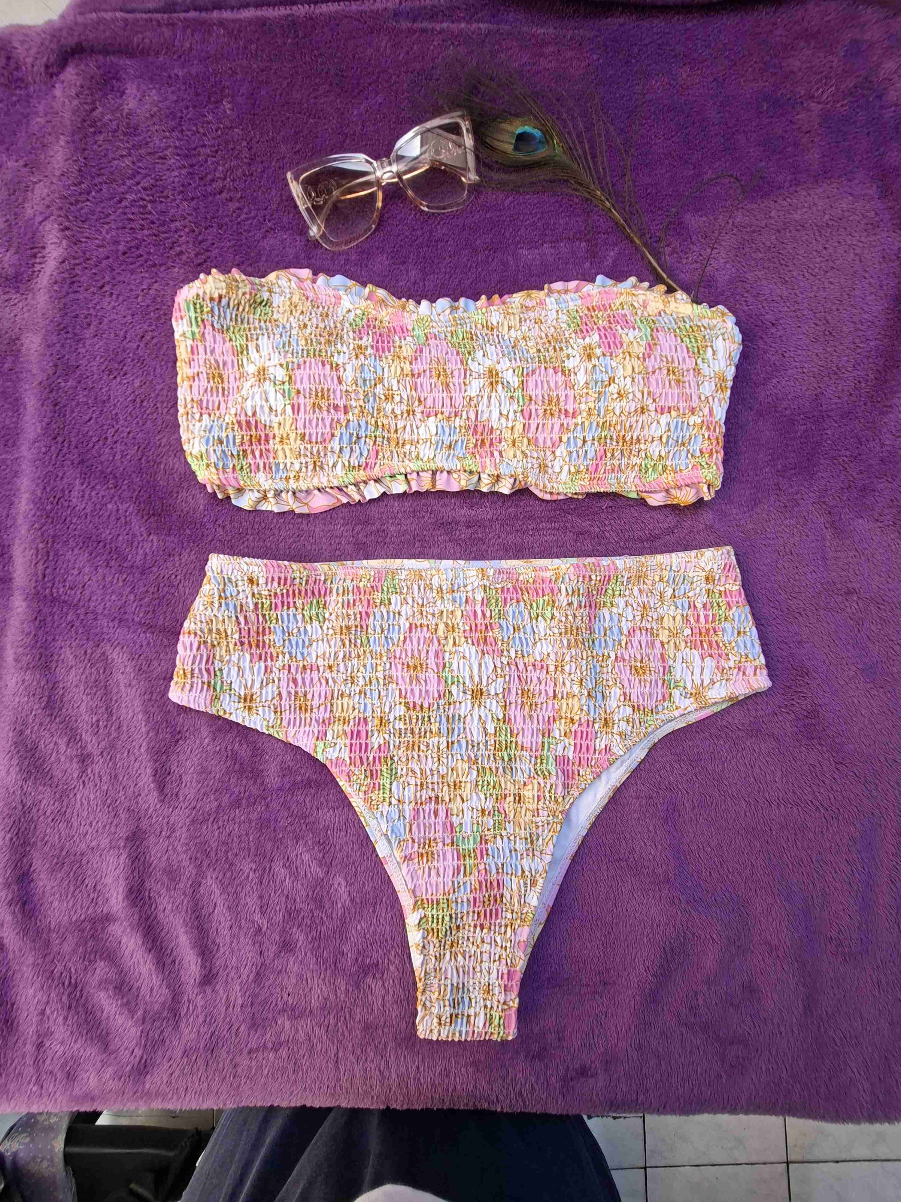 Bikini floral colorido