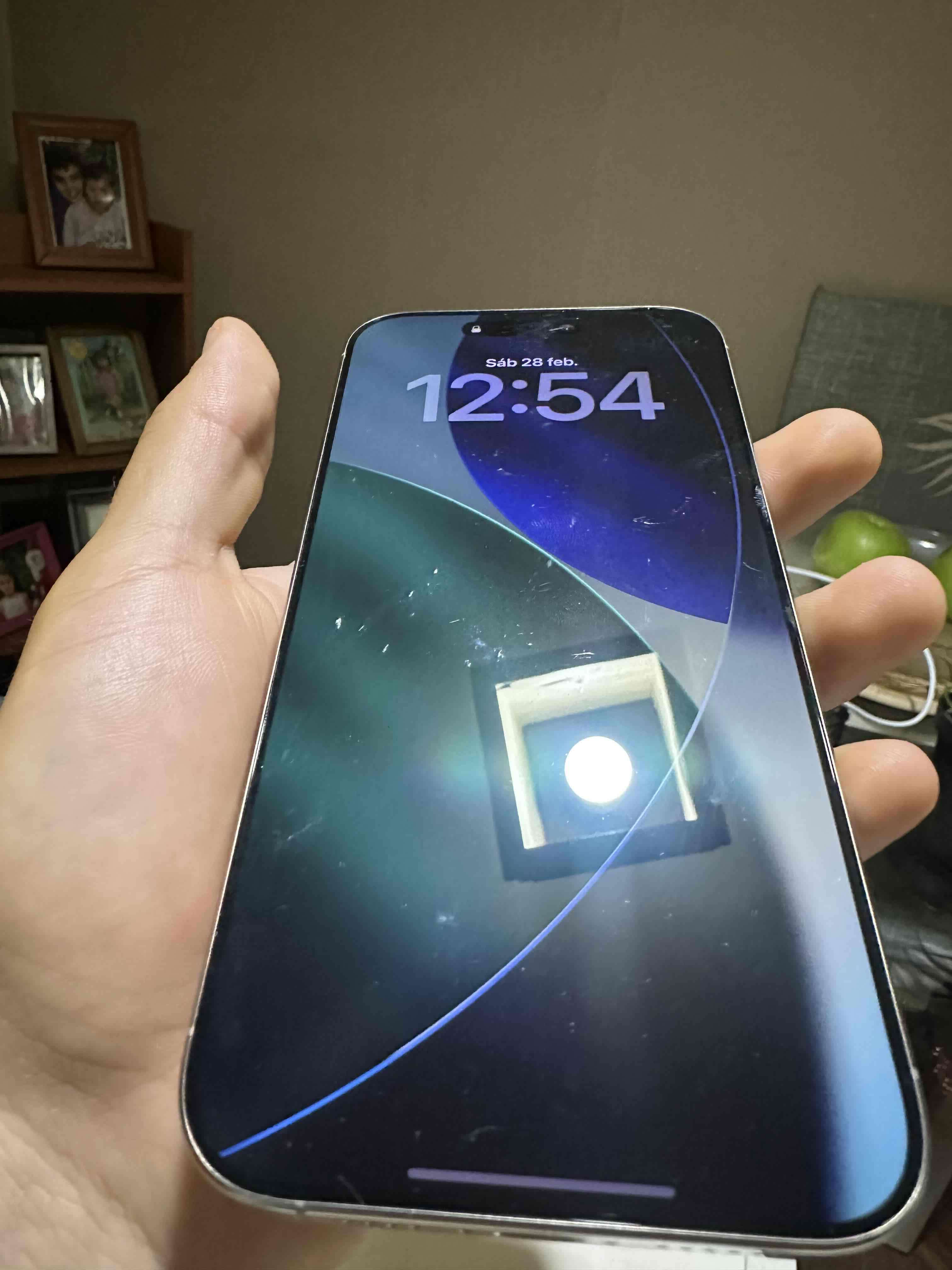 iPhone 16 Pro Max 256GB Titanium – Liberado – 94% - miniatura 3