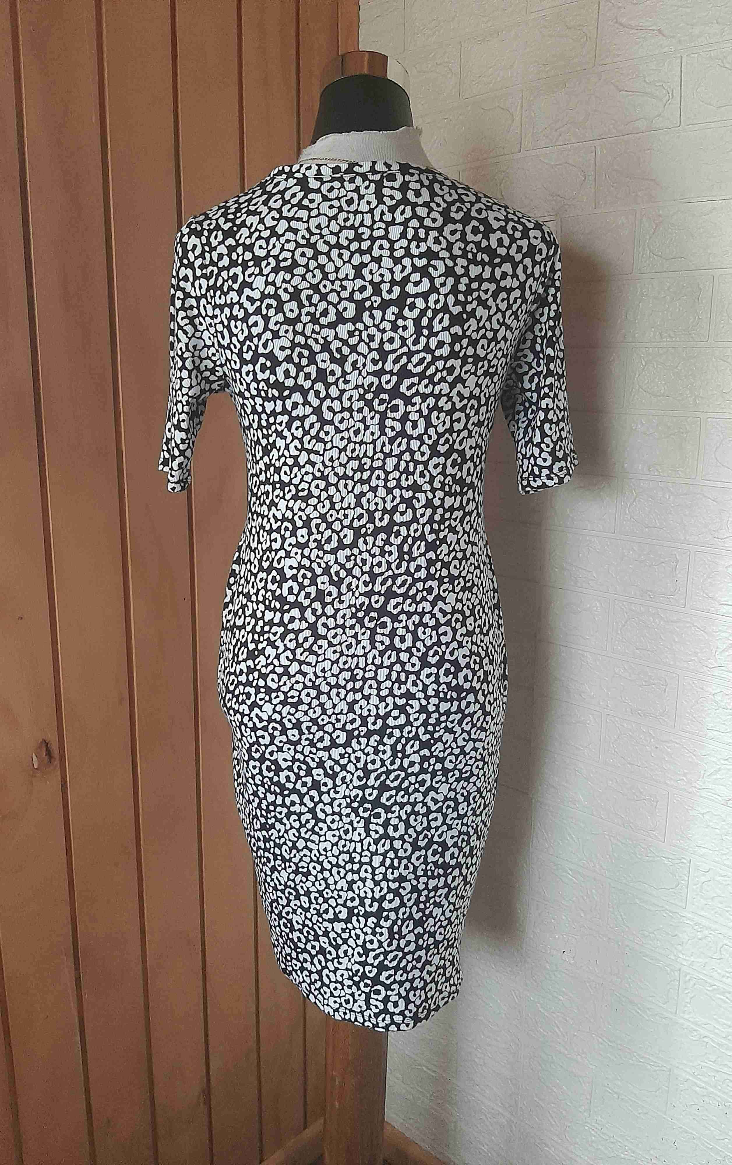 Vestido estampado animal print - miniatura 3