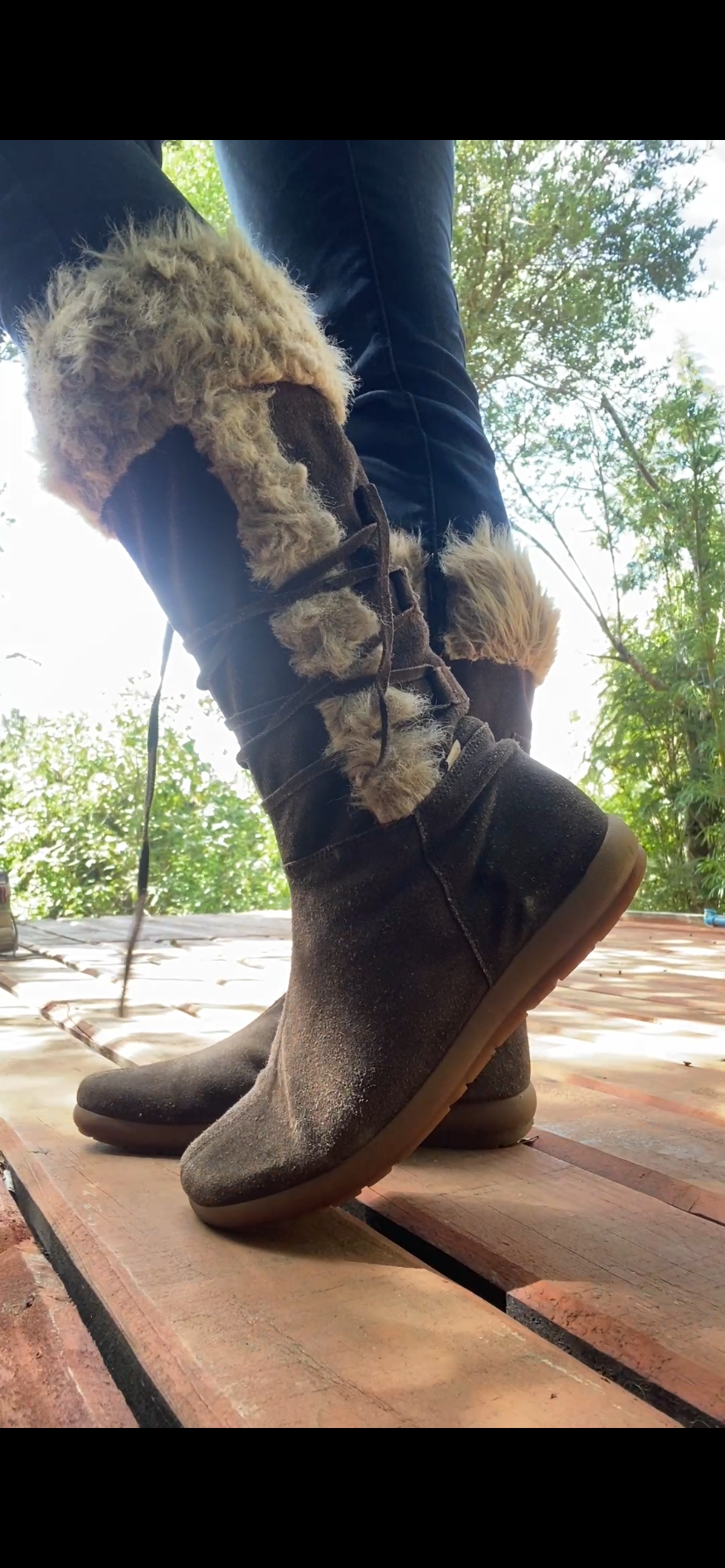 Botas de invierno café con peluche - miniatura 2